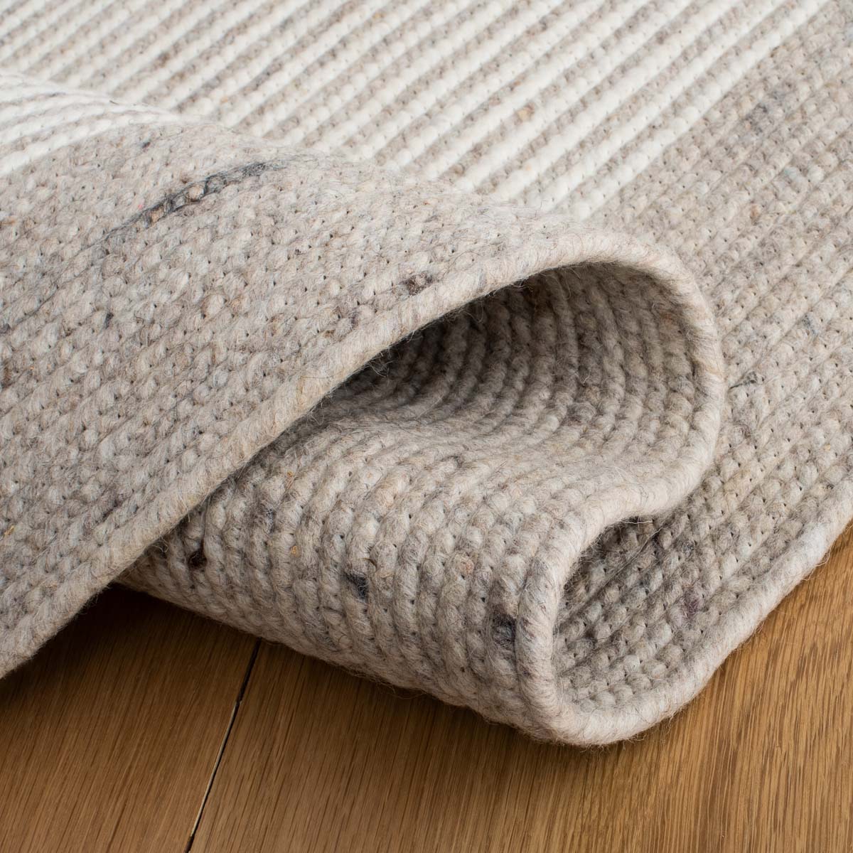 Safavieh Braided 904 Rug, BRD904 - Beige / Ivory