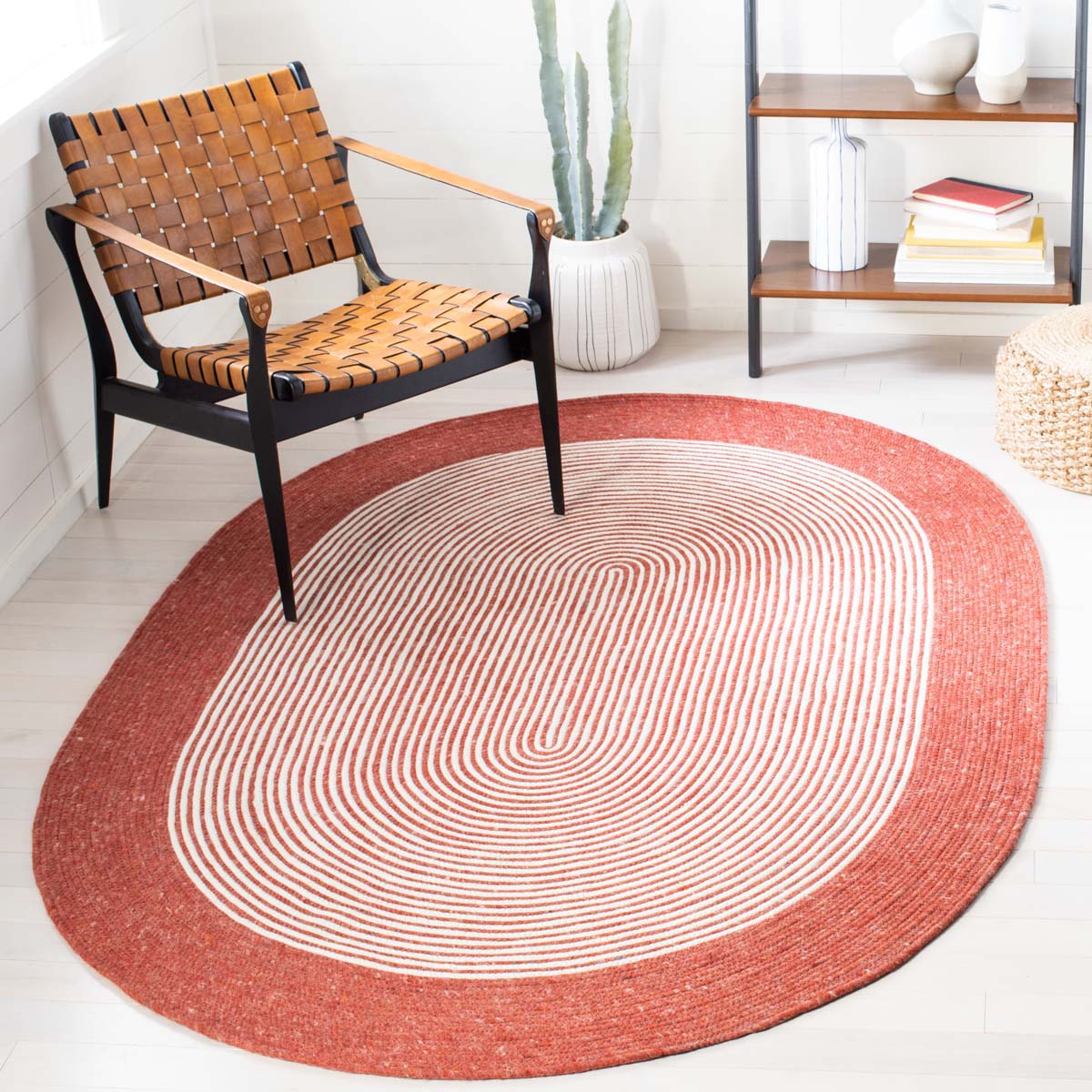 Safavieh Braided 904 Rug, BRD904 - Red / Ivory