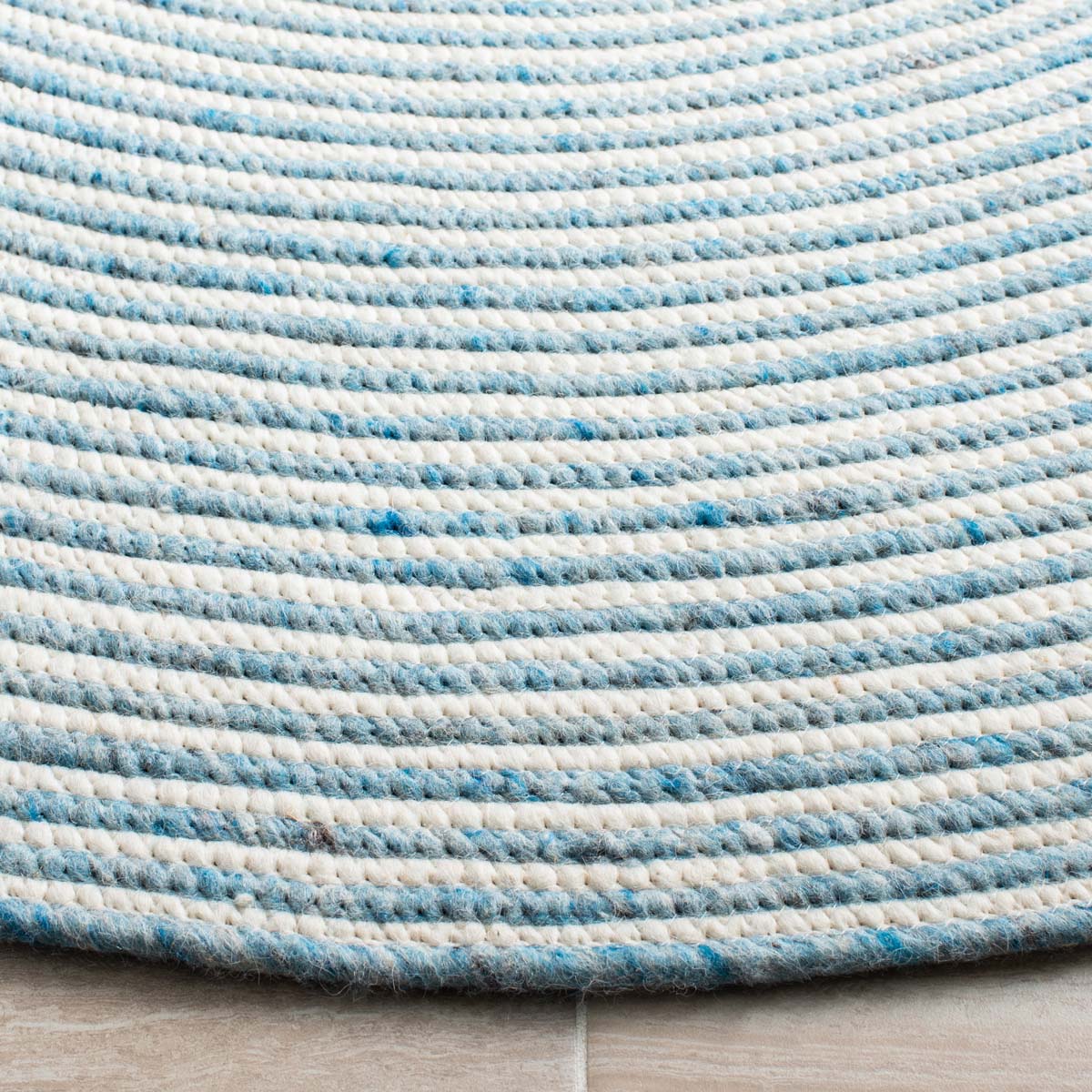 Safavieh Braided 905 Rug, BRD905 - Blue / Ivory