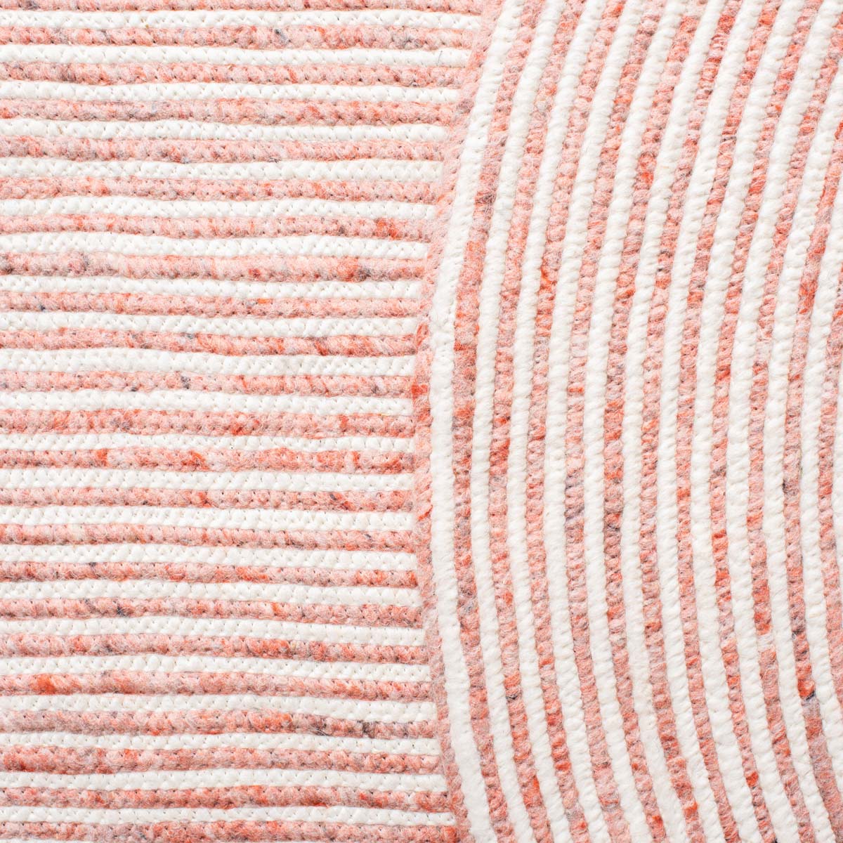 Safavieh Braided 905 Rug, BRD905 - Red / Ivory