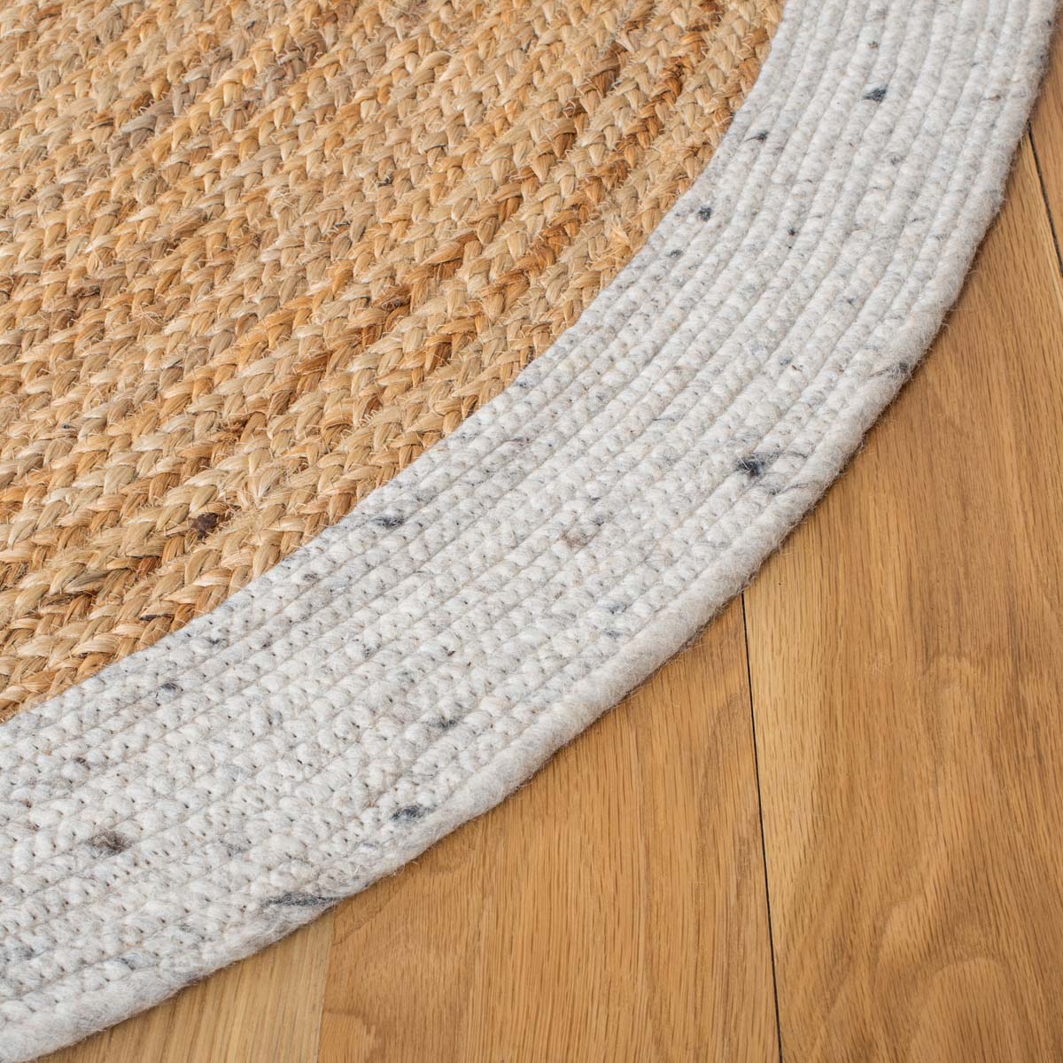 Safavieh Braided 910 Rug, BRD910 - Light Grey / Natural