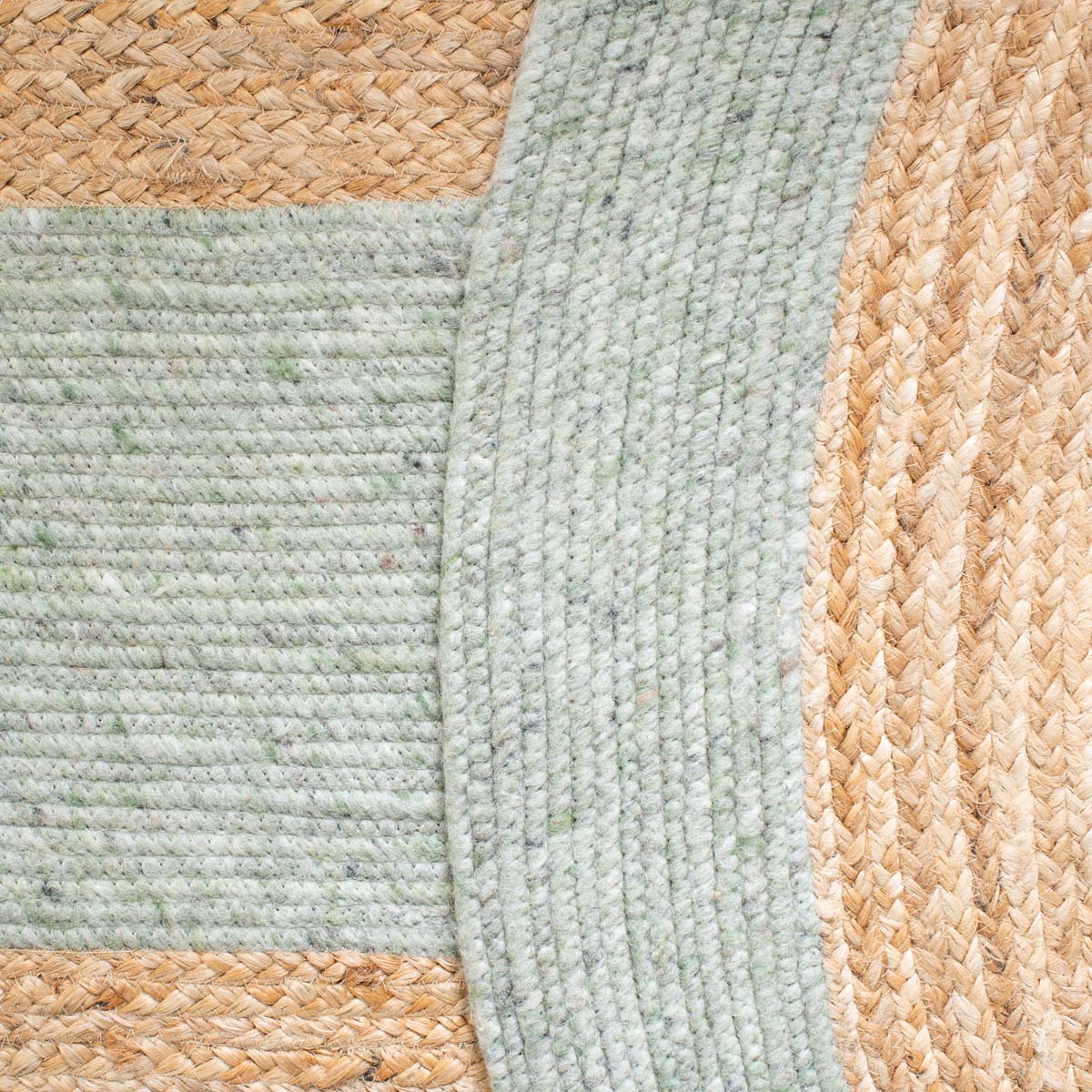 Safavieh Braided 910 Rug, BRD910 - Sage / Gold