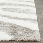 Safavieh Barcelona Shag 321 Rug, BSG321 - Ivory / Silver