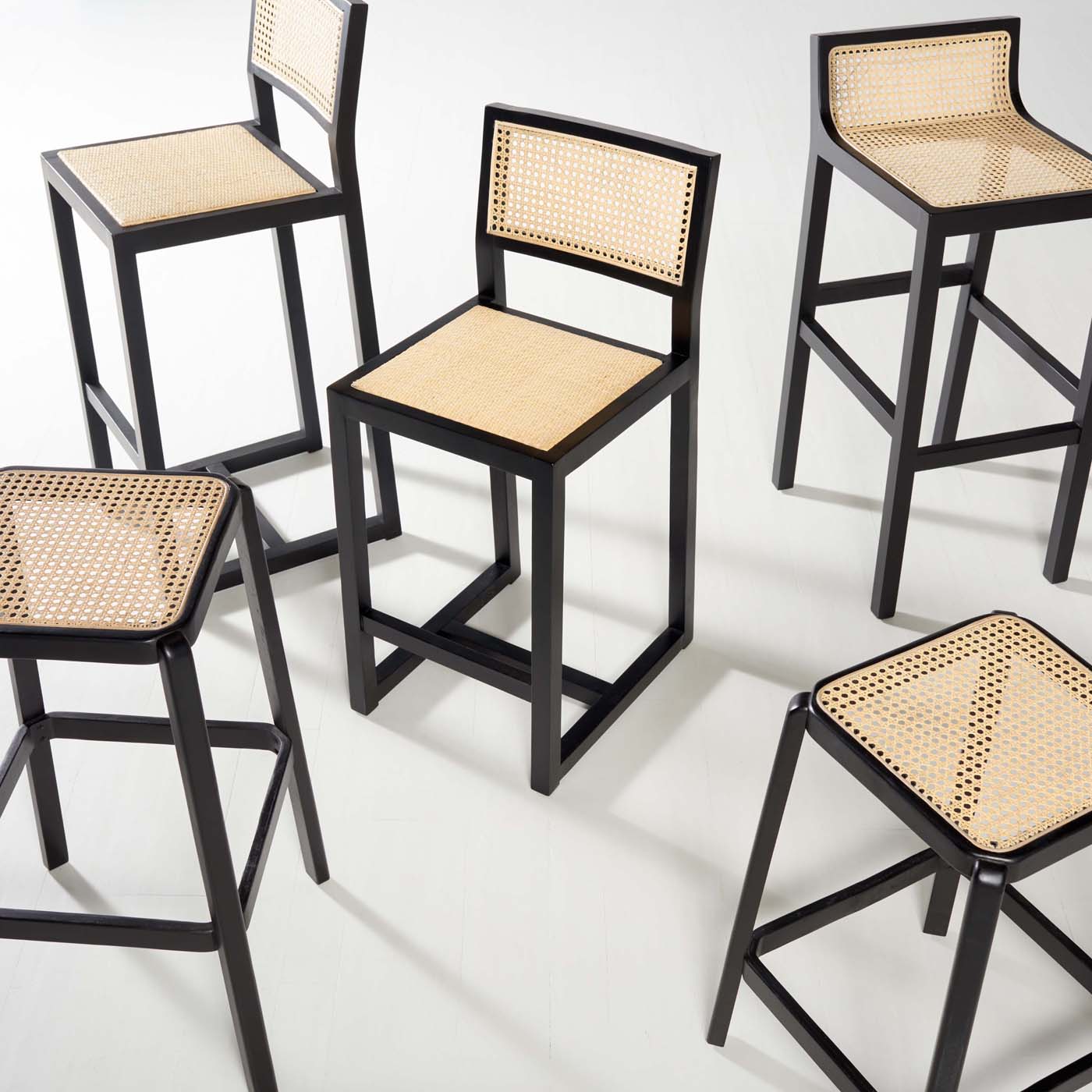 Safavieh Saito Low Back Cane Bar Stool , BST9501 - Black / Natural