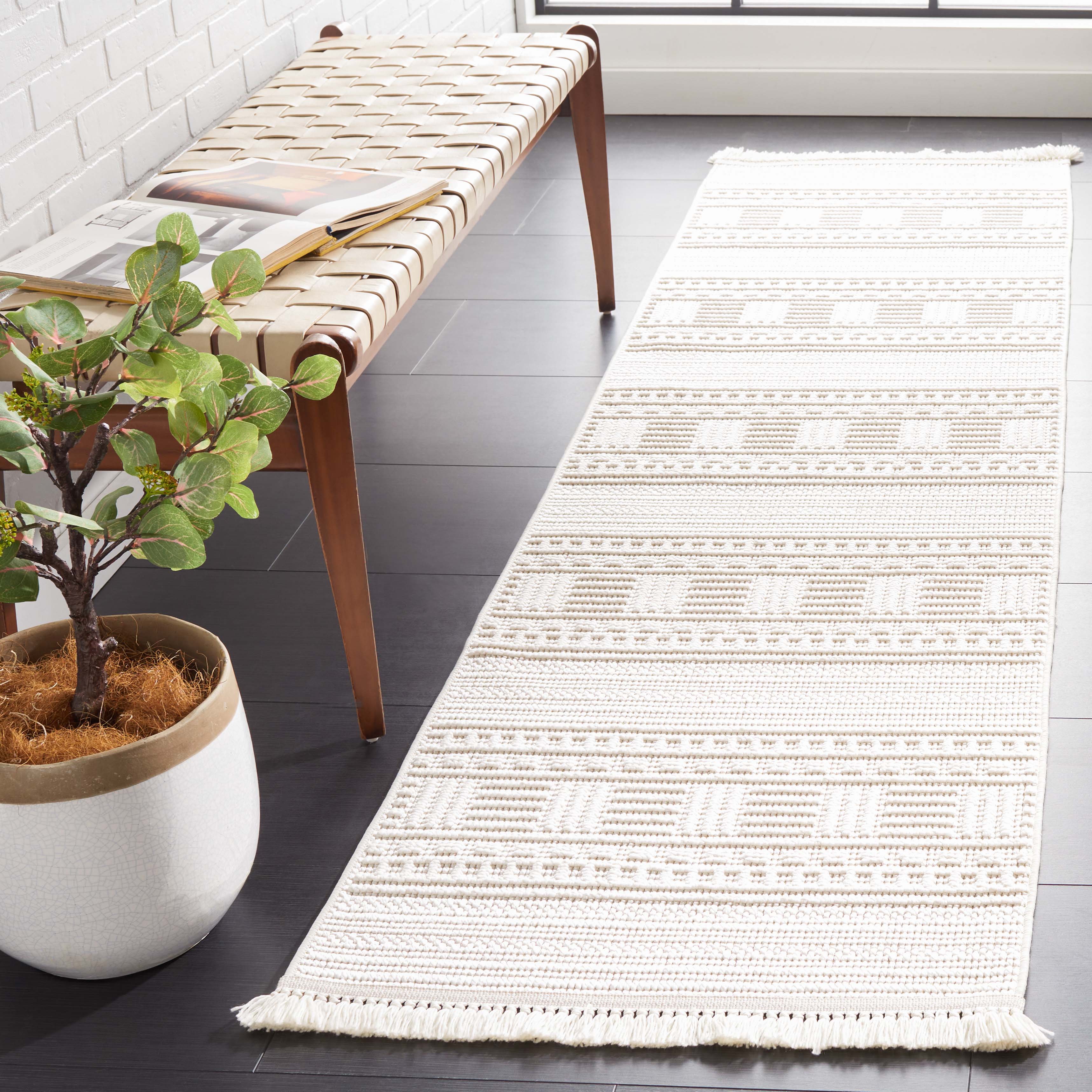 Safavieh Camden 652 Rug, CAD652 - Ivory