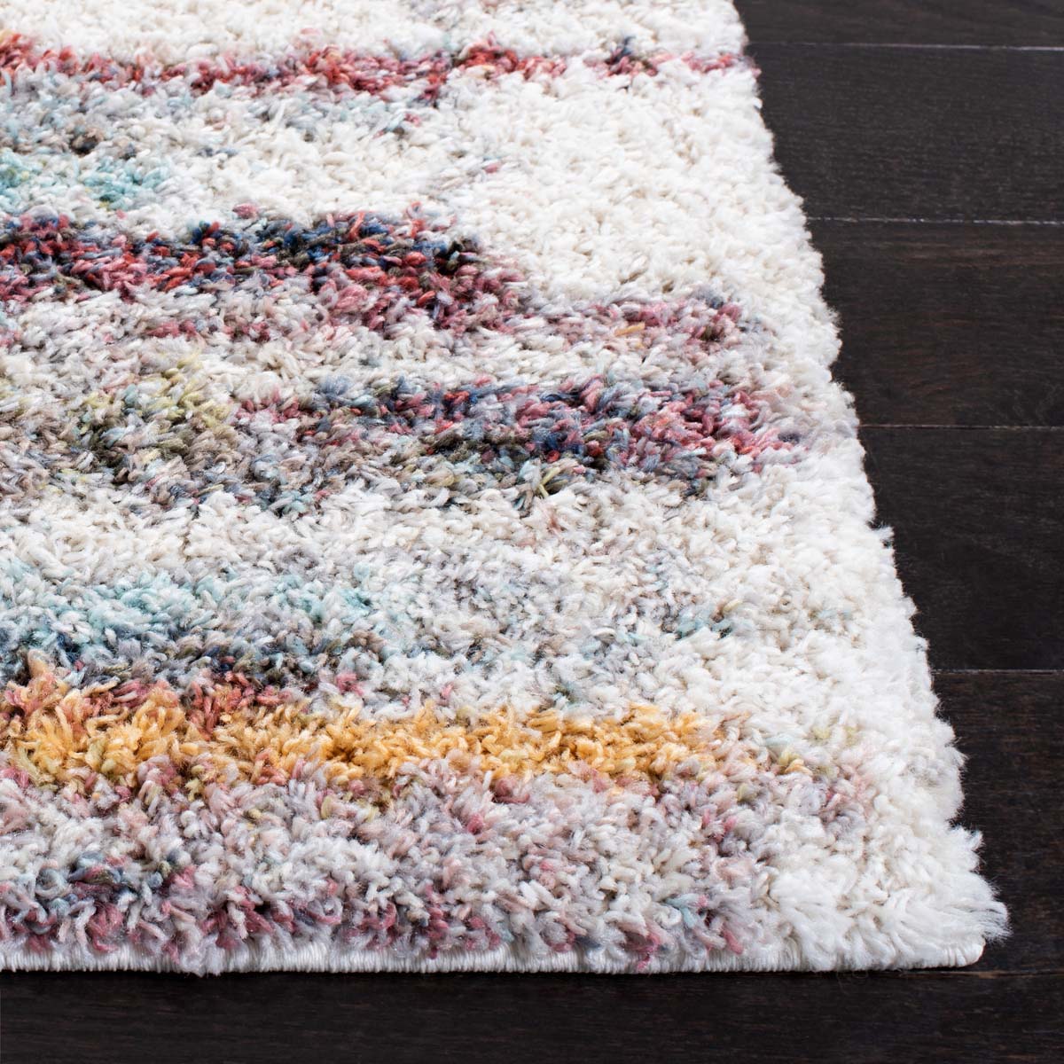 Safavieh Calista 132 Rug, CAL132 - Rust / Gold