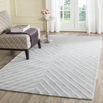 Safavieh Cambridge 129 Rug, CAM129 - Light Blue / Ivory