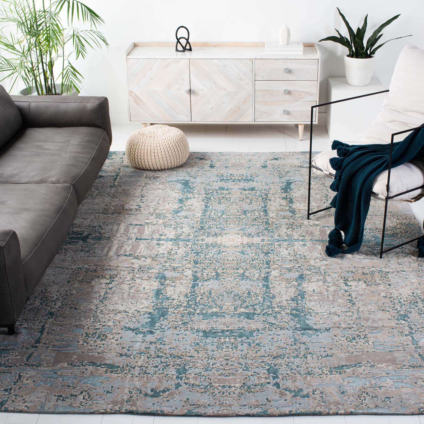 Safavieh Centennial 101 Rug, CEN101 - Worn Denim