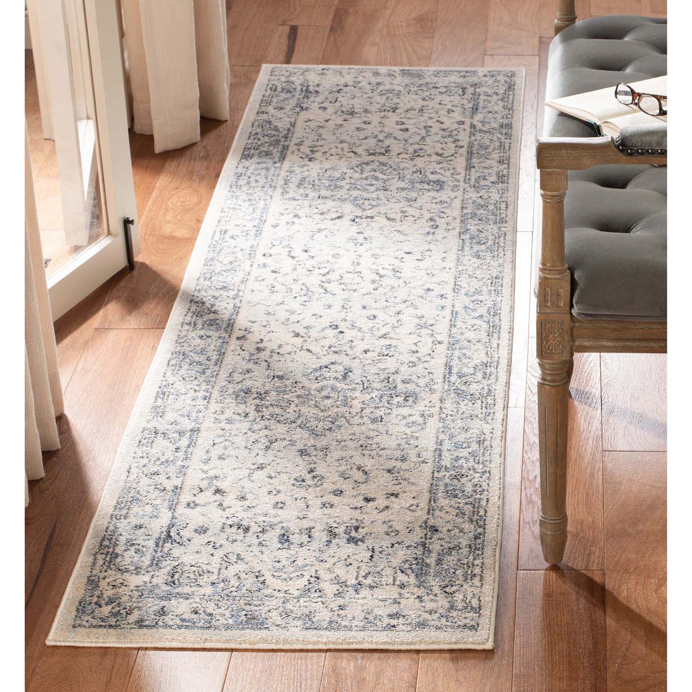Safavieh Charleston 411 Rug, CHL411 - Ivory / Navy