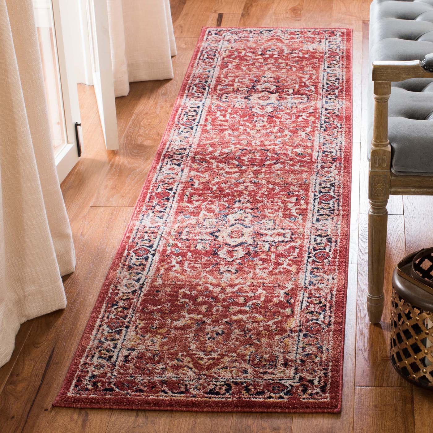 Safavieh Charleston 411 Rug, CHL411 - Red / Ivory