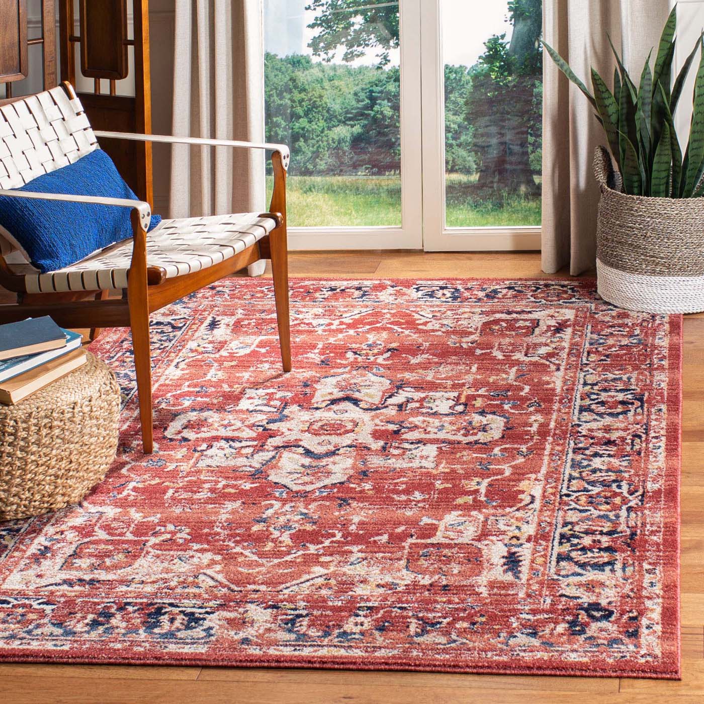 Safavieh Charleston 411 Rug, CHL411 - Red / Ivory