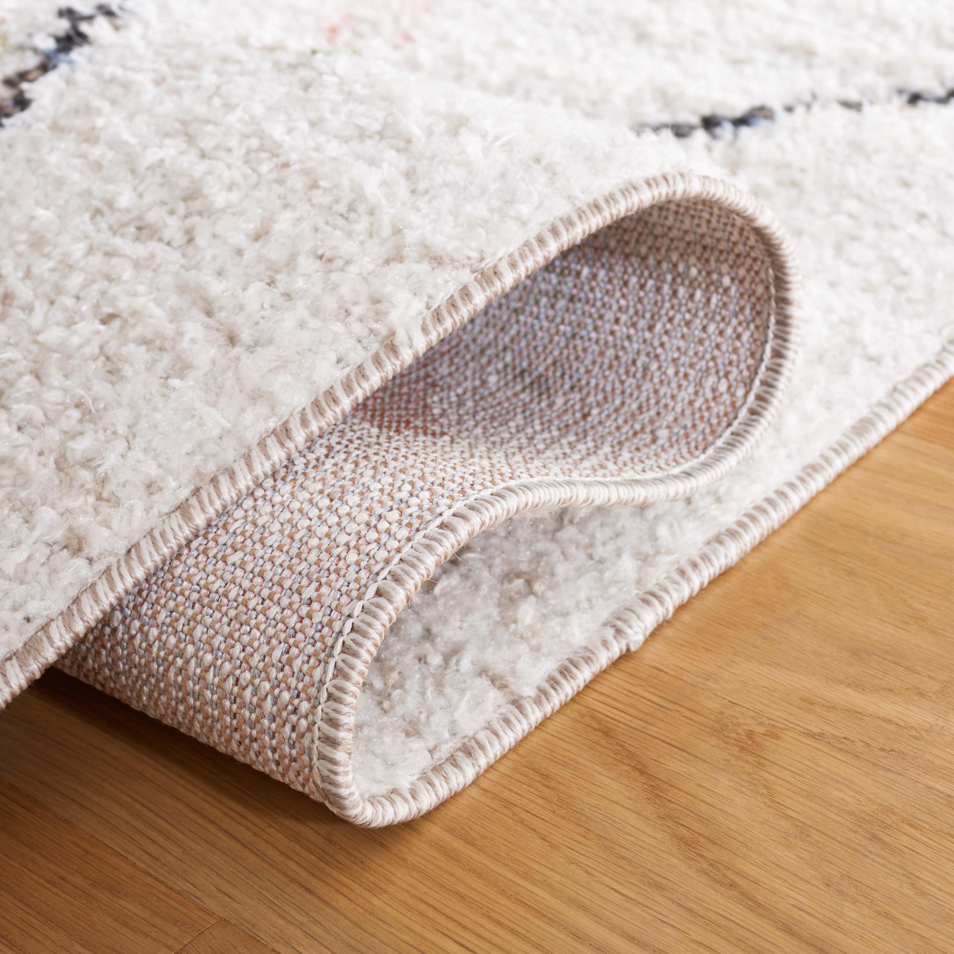 Safavieh Chapel 400 Rug, CHP400 - Ivory / Black