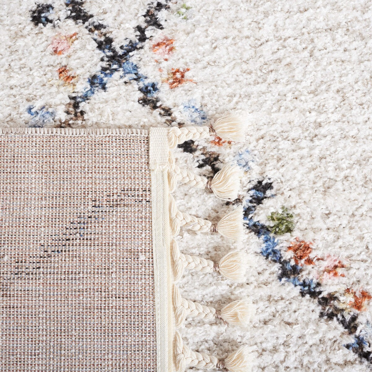 Safavieh Chapel 400 Rug, CHP400 - Ivory / Black