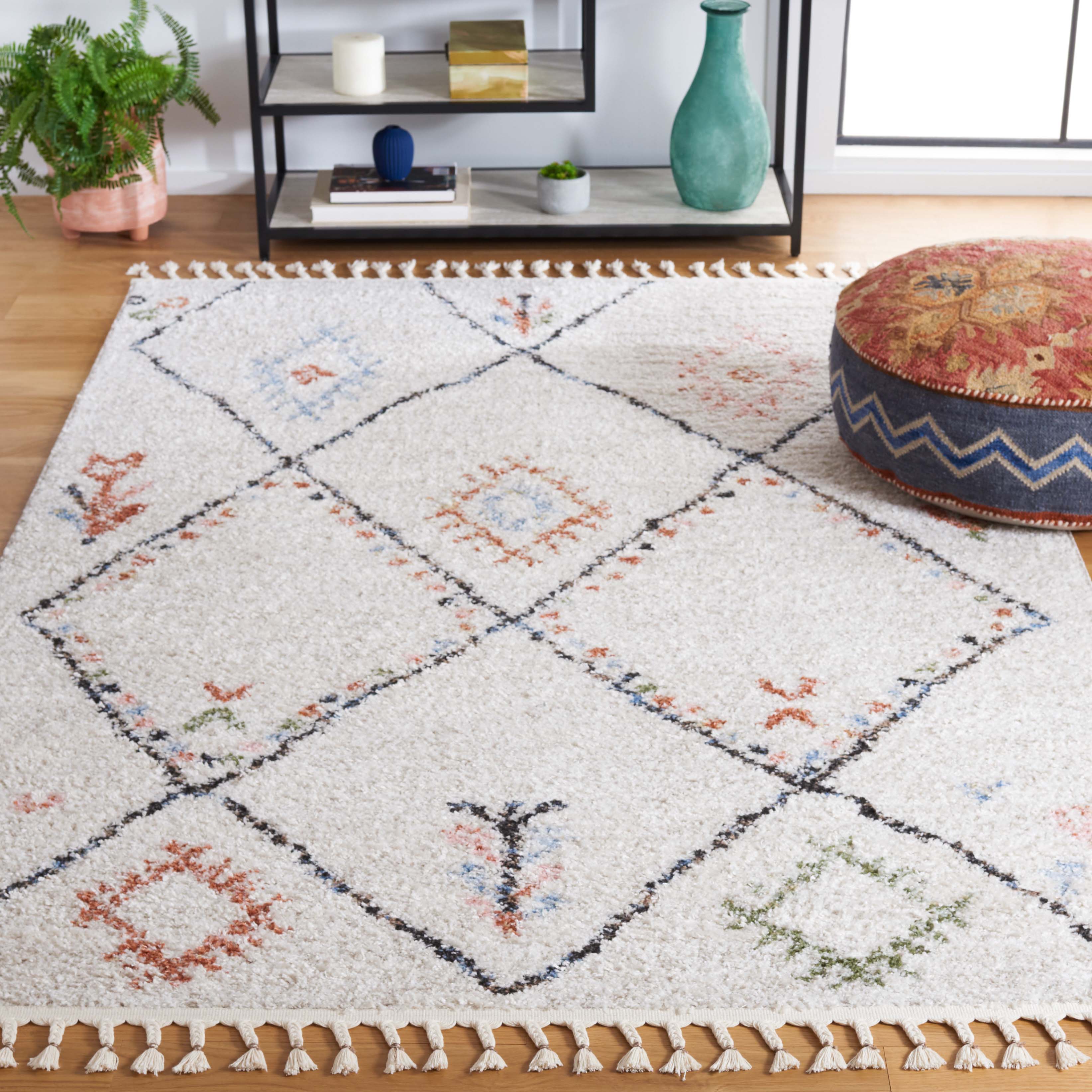 Safavieh Chapel 400 Rug, CHP400 - Ivory / Black