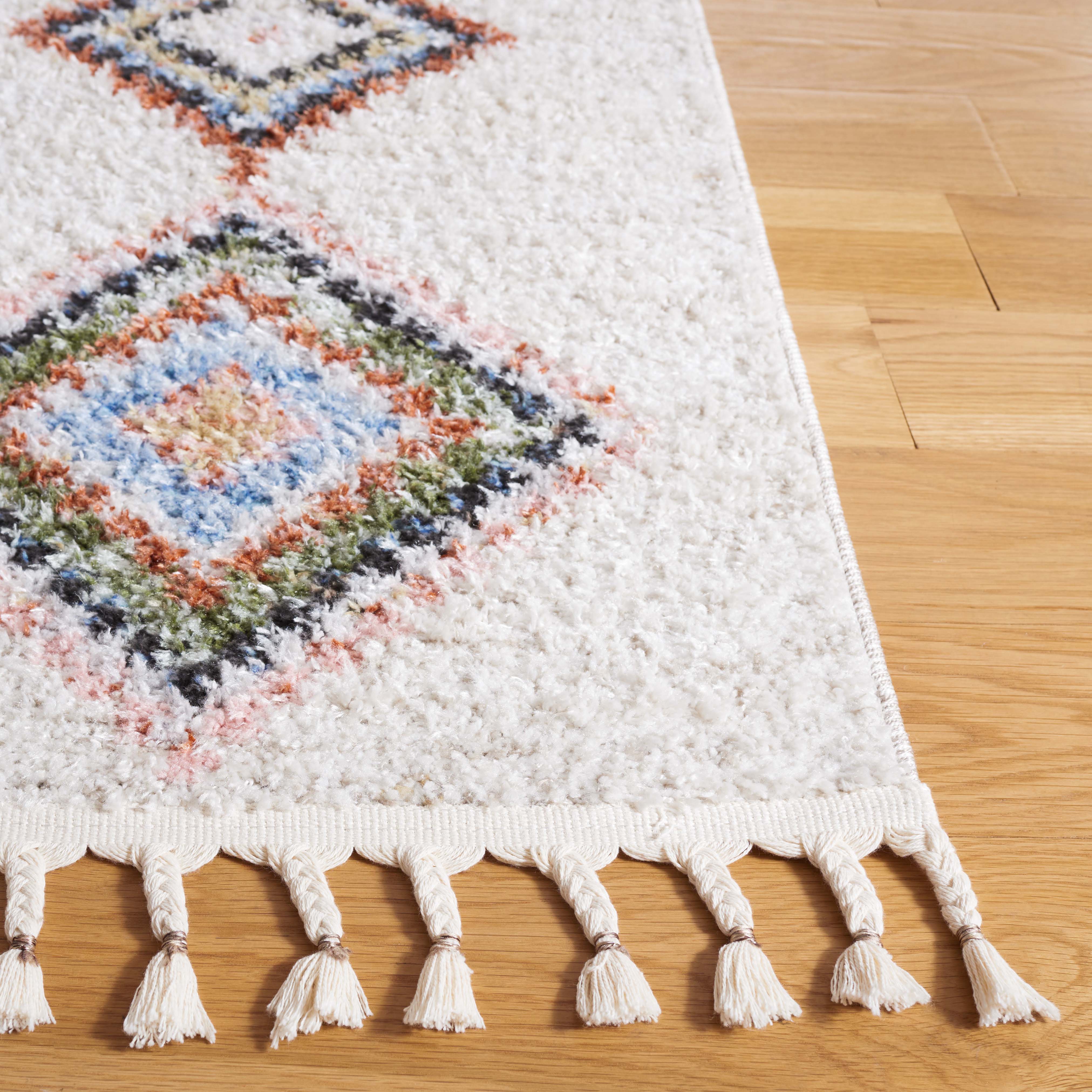 Safavieh Chapel 402 Rug, CHP402 - Ivory / Black