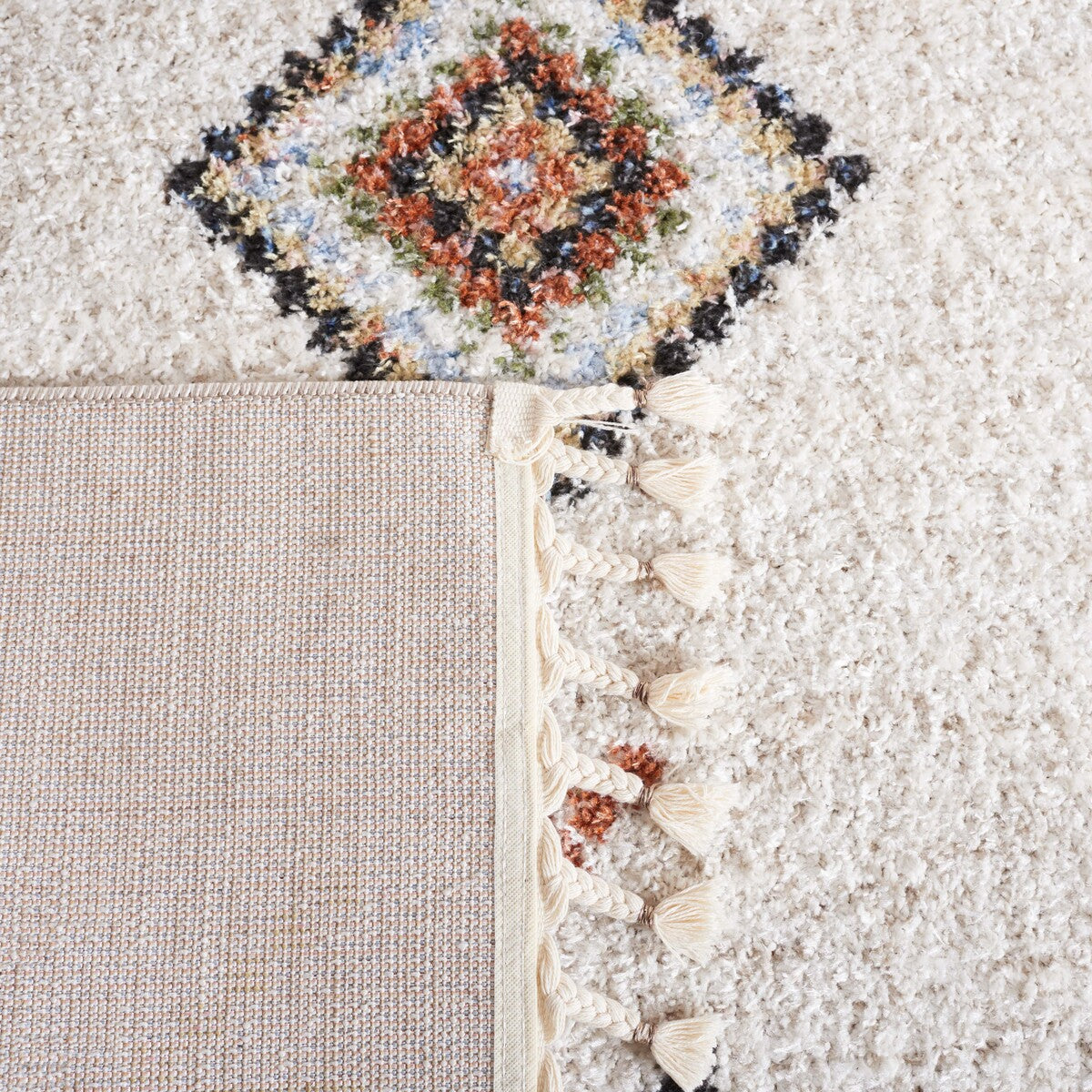 Safavieh Chapel 402 Rug, CHP402 - Ivory / Black