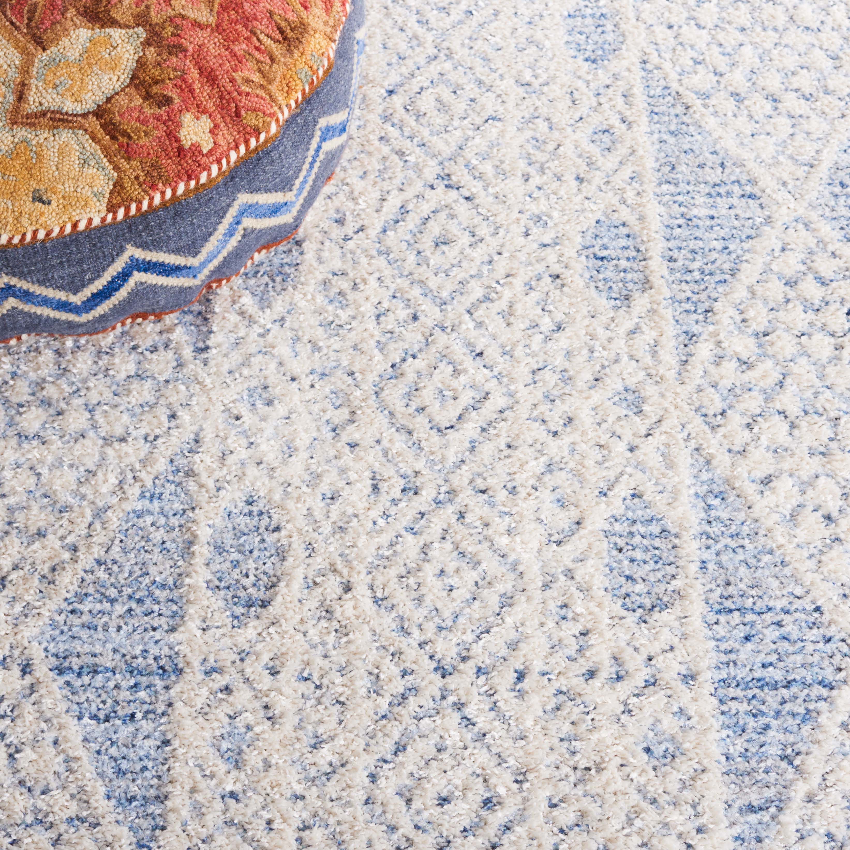 Safavieh Chapel 404 Rug, CHP404 - Blue / Ivory