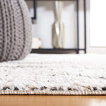 Safavieh Chapel 404 Rug, CHP404 - Black / Ivory