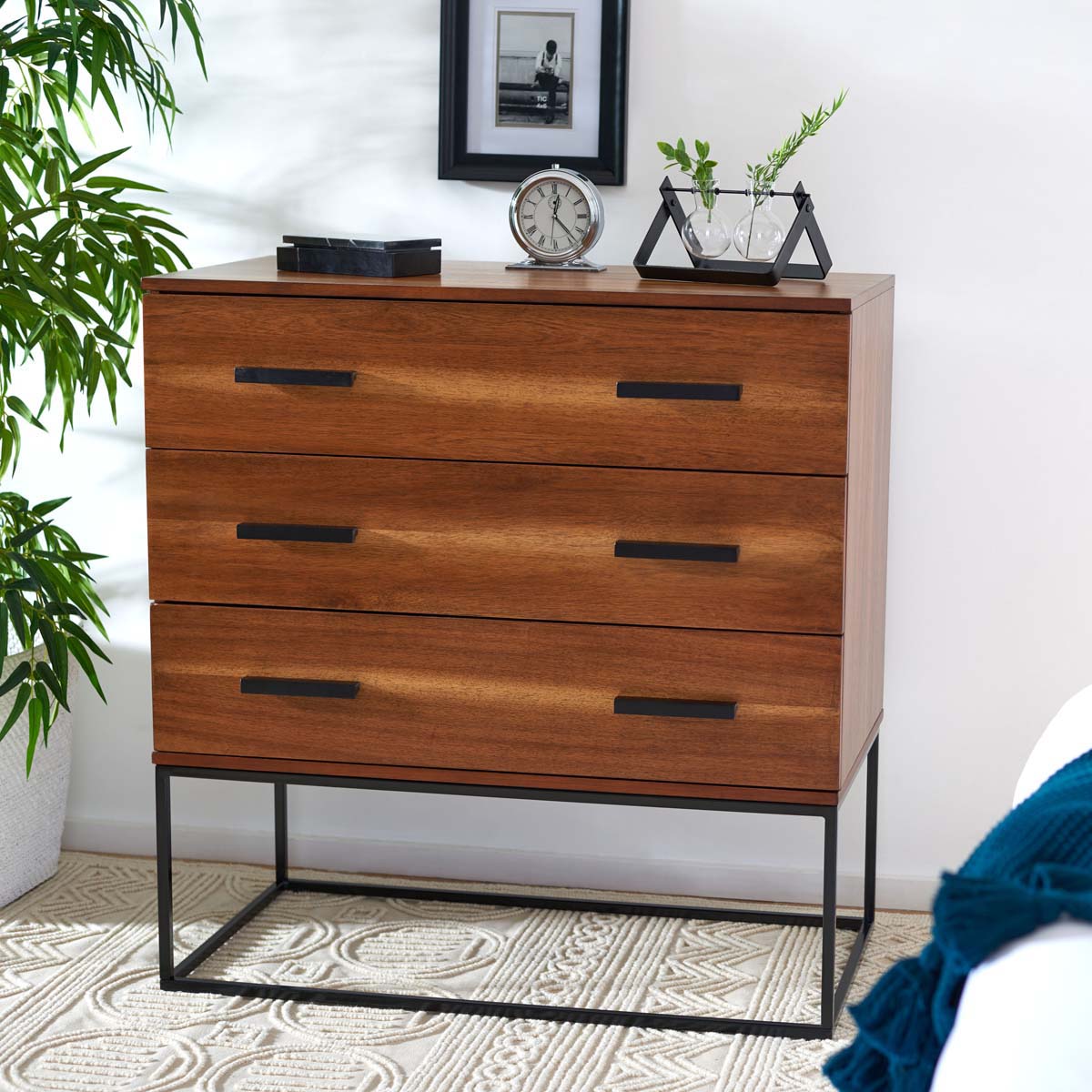 Safavieh Marquise 3 Drawer Chest , CHS5002 - Brown