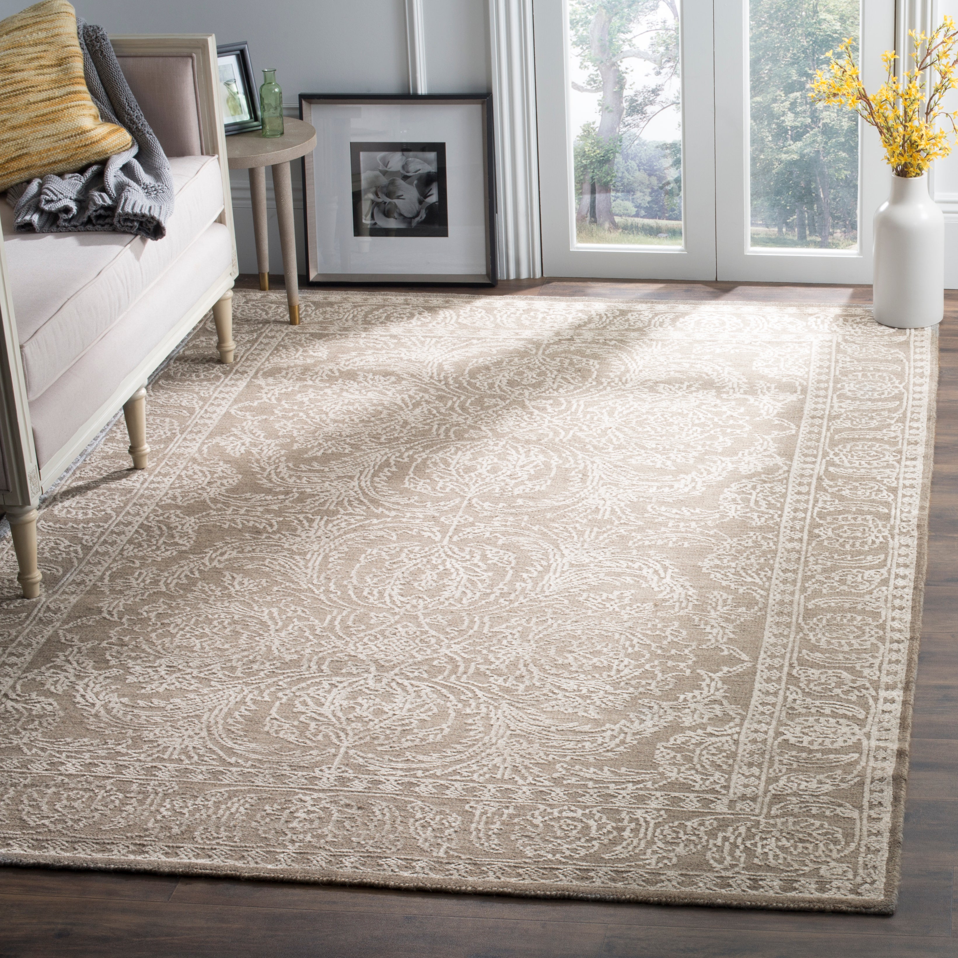 Safavieh Chester 543 Rug, CHS543 - Stone Grey / Pearl