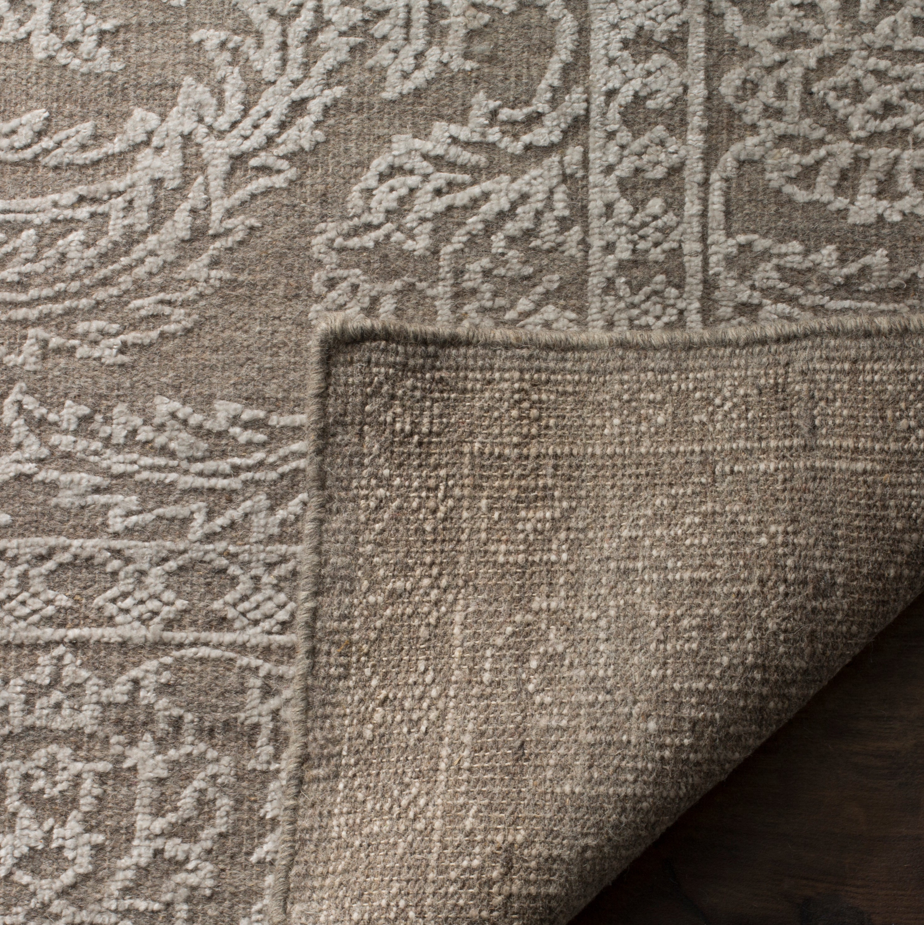 Safavieh Chester 543 Rug, CHS543 - Stone Grey / Pearl