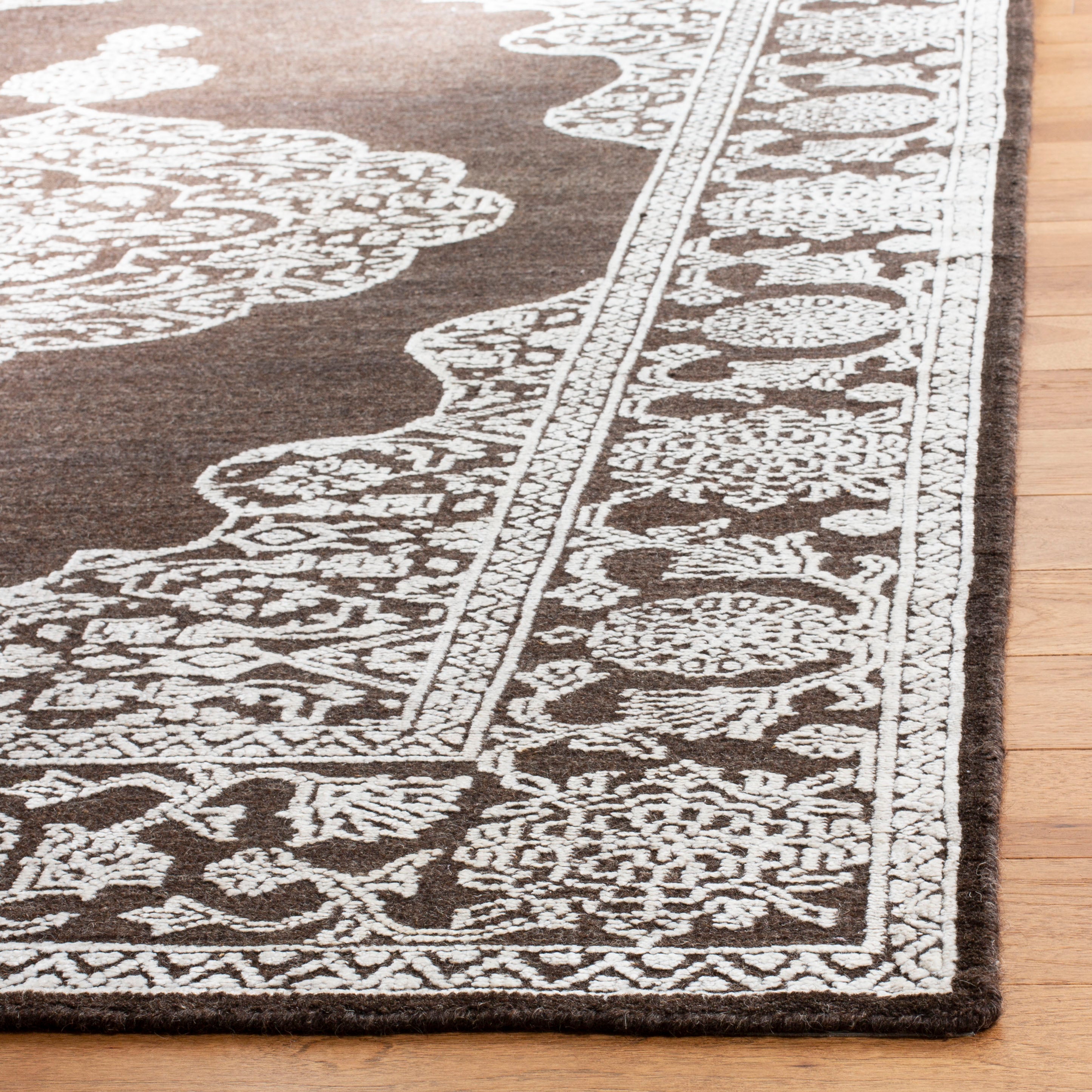 Safavieh Chester 546 Rug, CHS546 - Brown / Linen