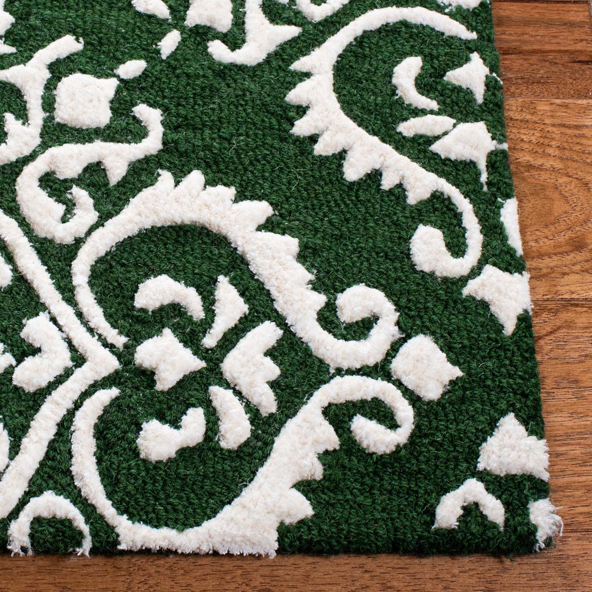 Safavieh Chatham 712 Rug, CHT712 - Green / Ivory