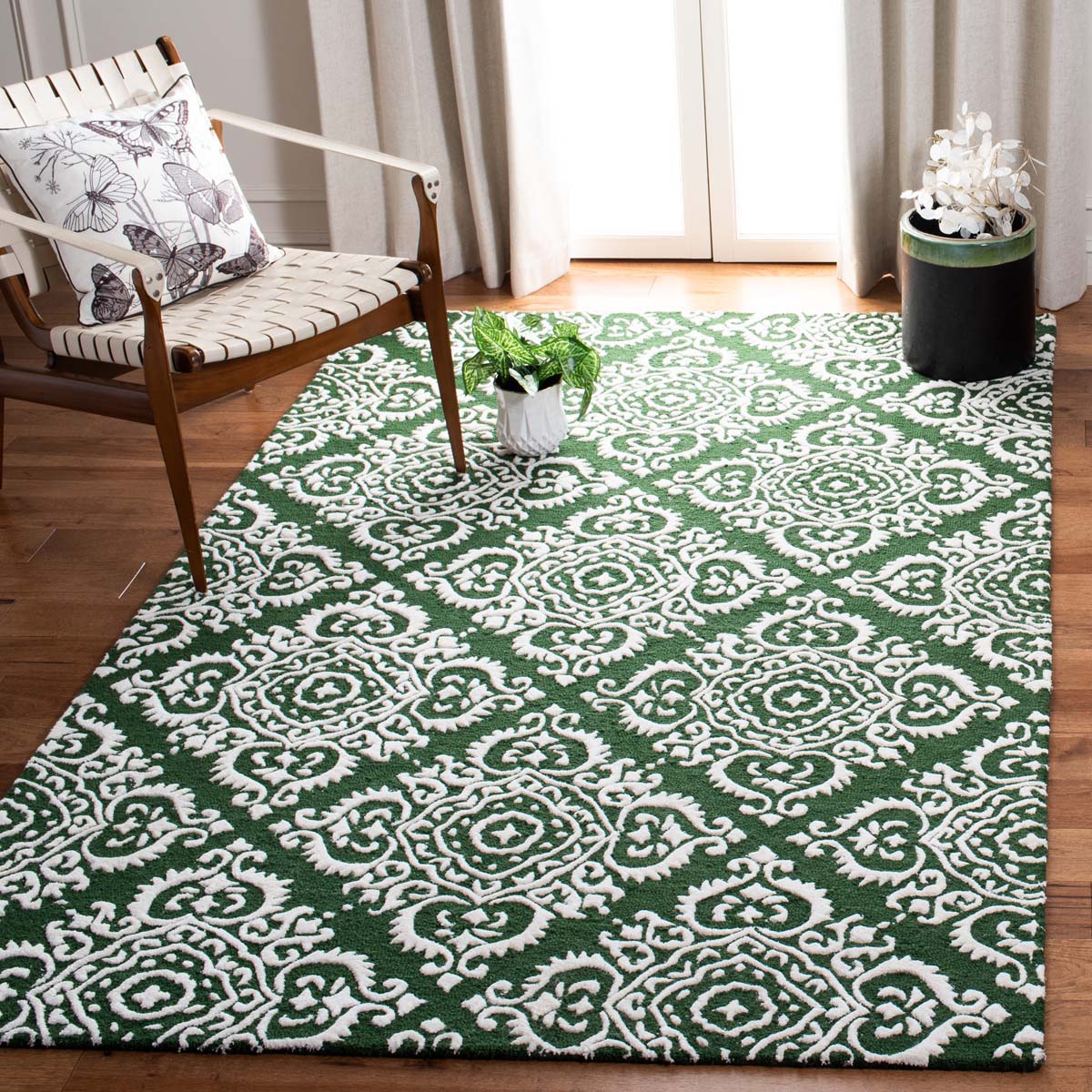 Safavieh Chatham 712 Rug, CHT712 - Green / Ivory
