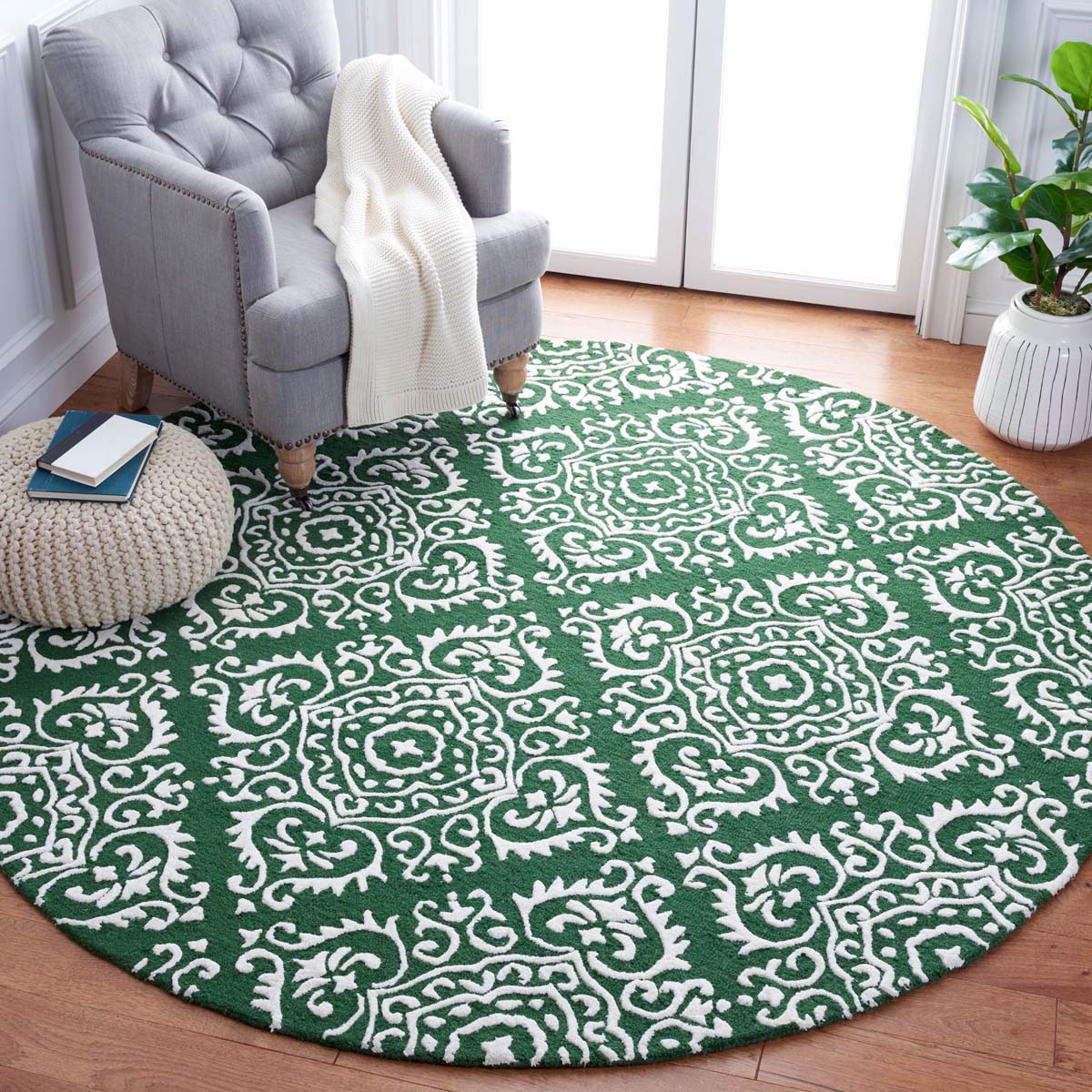 Safavieh Chatham 712 Rug, CHT712 - Green / Ivory