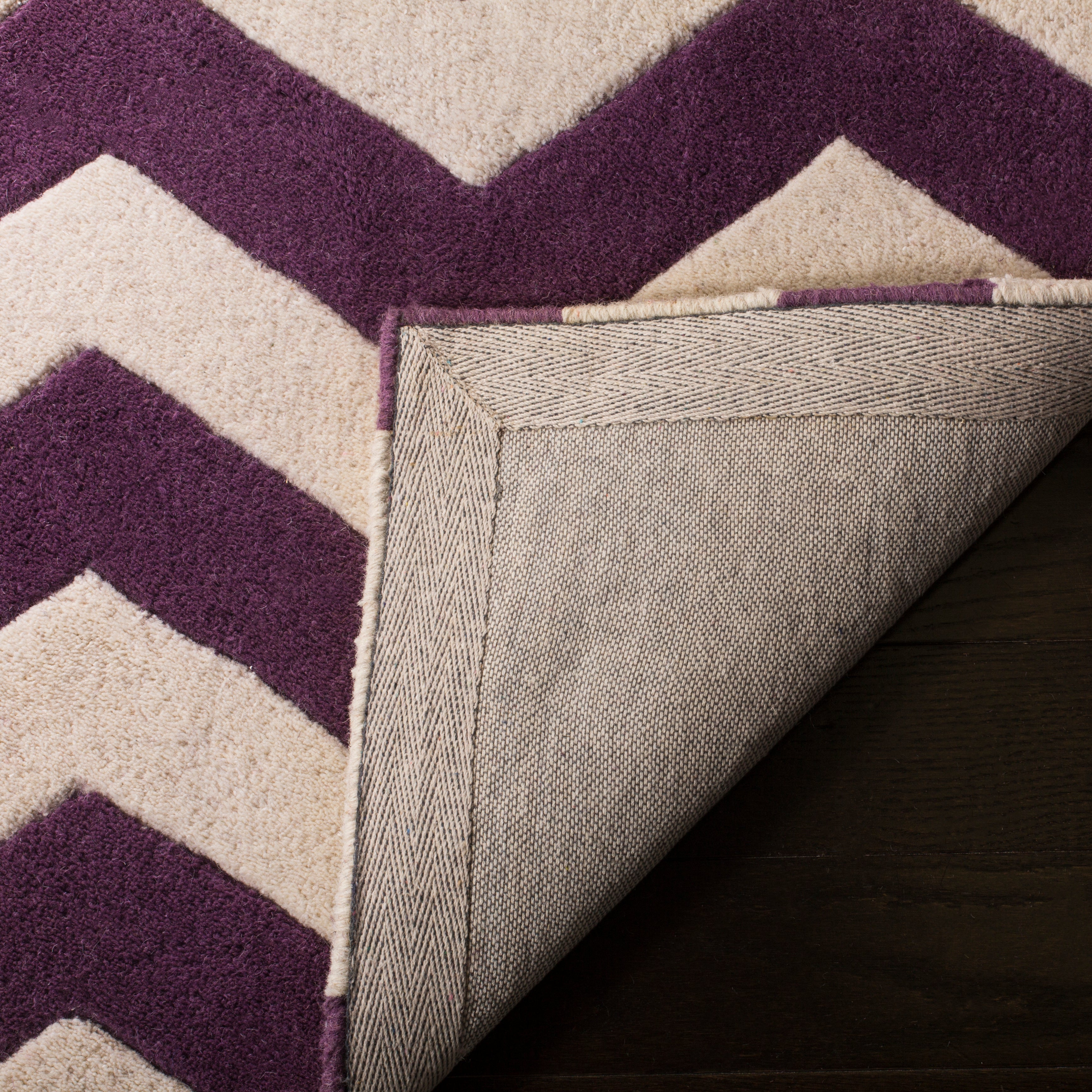 Safavieh Chatham 715 Rug, CHT715 - Purple / Ivory