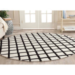 Safavieh Chatham 718 Rug, CHT718 - Ivory / Black