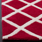 Safavieh Chatham 718 Rug, CHT718 - Red / Ivory