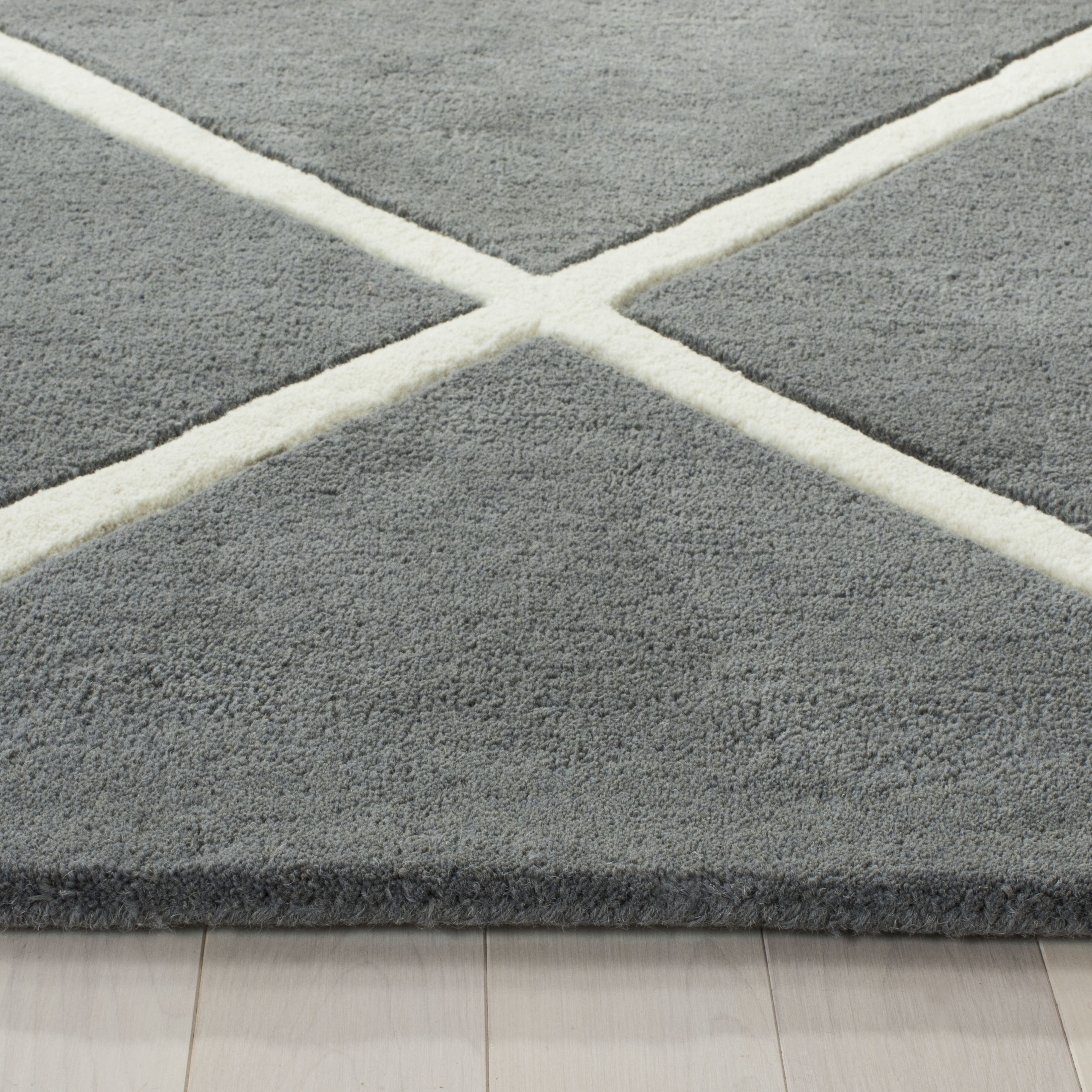 Safavieh Chatham 720 Rug, CHT720 - Dark Grey / Ivory