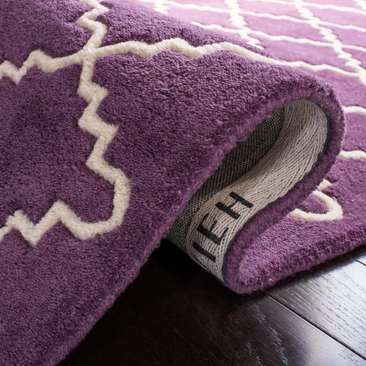 Safavieh Chatham 721 Rug, CHT721 - Purple / Ivory