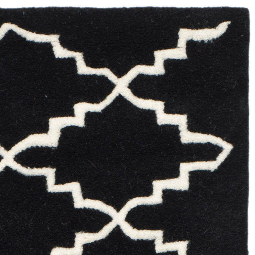 Safavieh Chatham 721 Rug, CHT721 - Black / Ivory