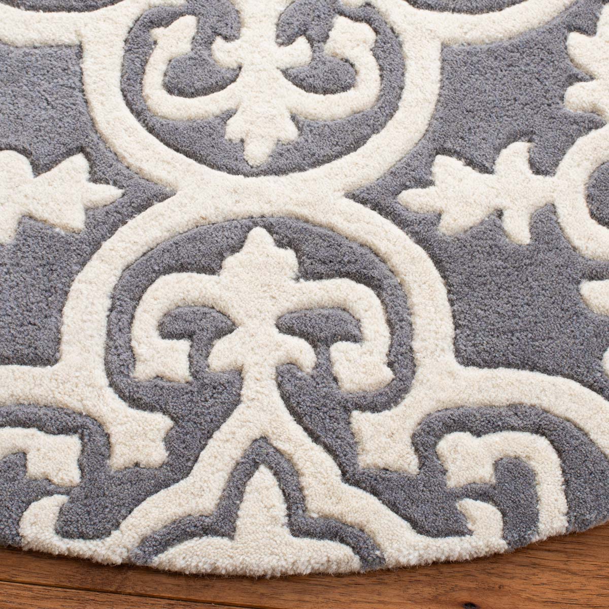 Safavieh Chatham 729 Rug, CHT729 - Dark Grey / Ivory