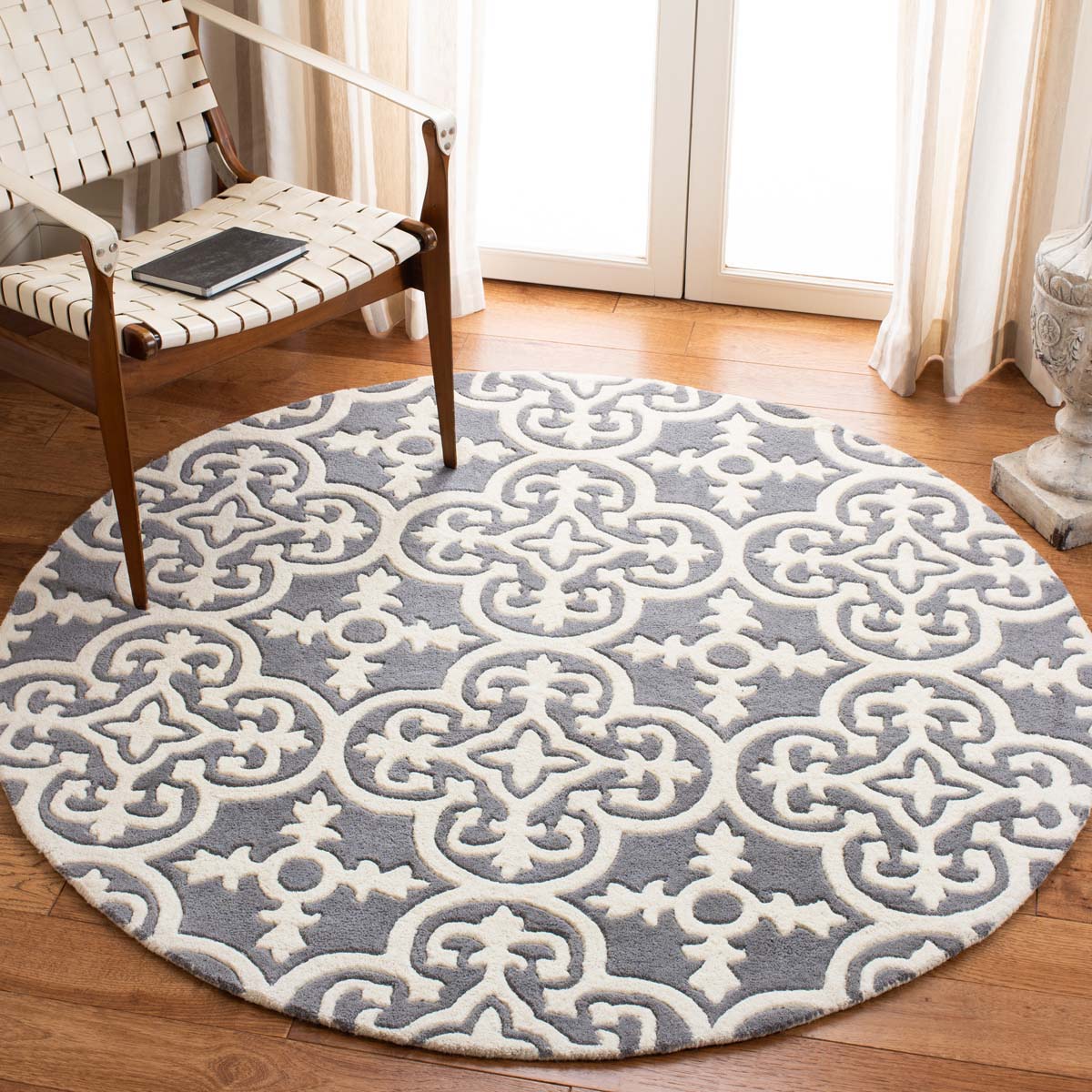 Safavieh Chatham 729 Rug, CHT729 - Dark Grey / Ivory