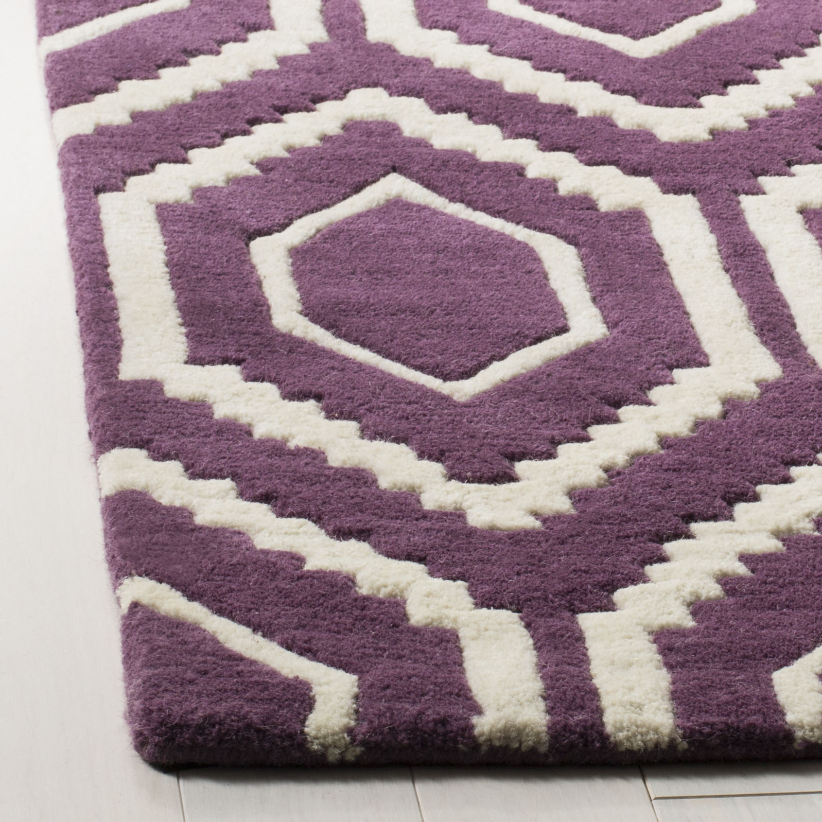 Safavieh Chatham 731 Rug, CHT731 - Purple / Ivory