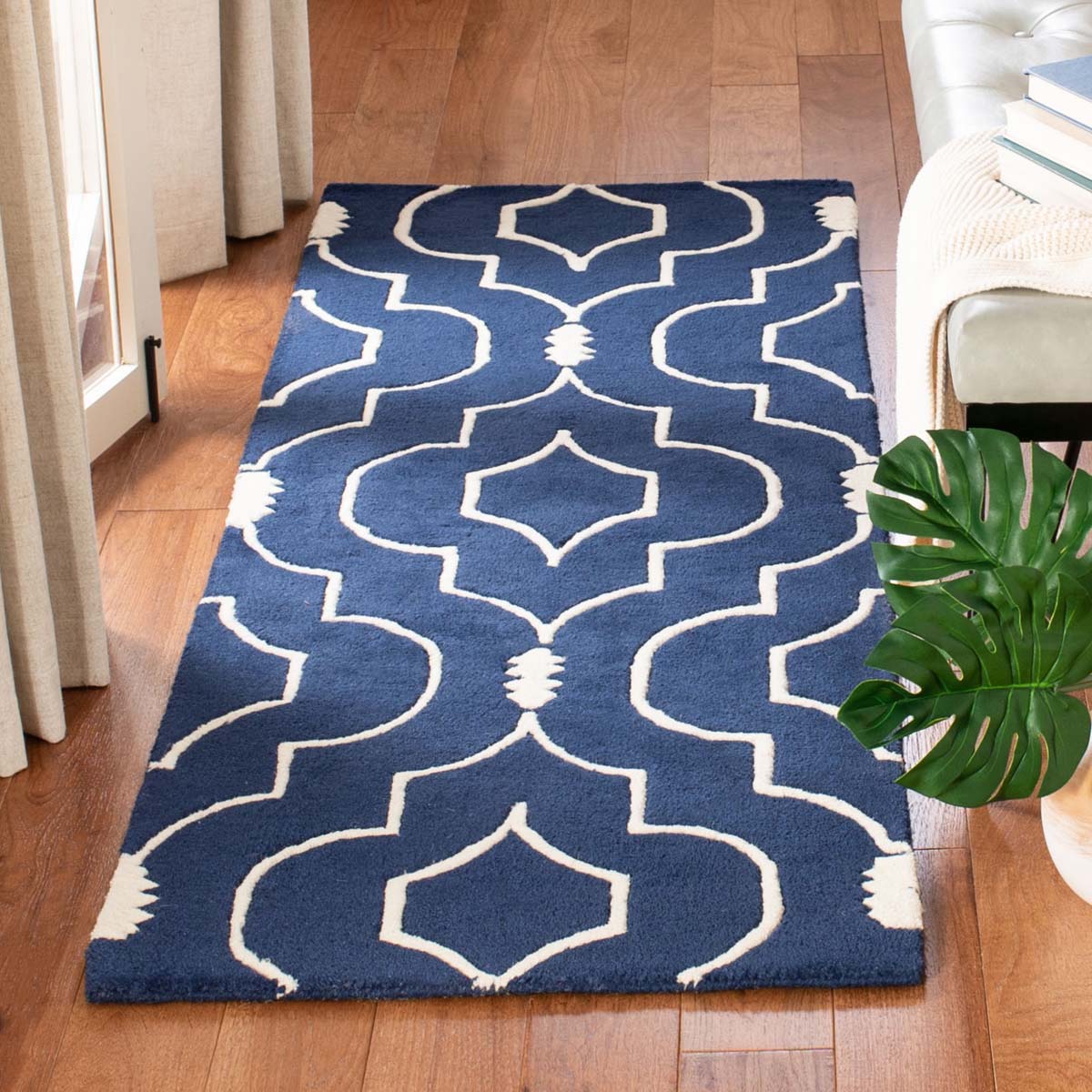 Safavieh Chatham 736 Rug, CHT736 - Dark Blue / Ivory