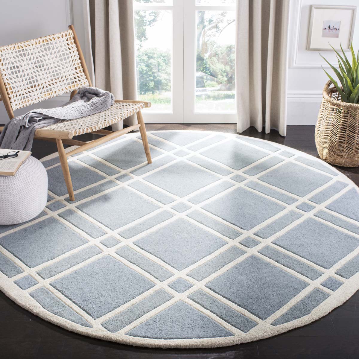 Safavieh Chatham 740 Rug, CHT740 - Blue / Ivory