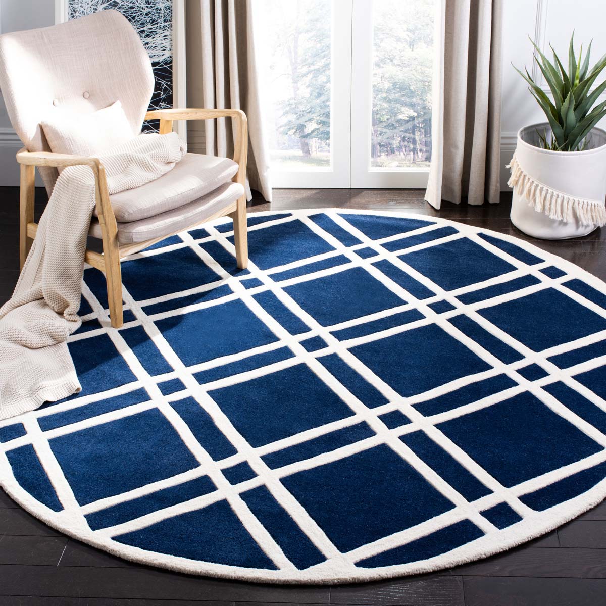 Safavieh Chatham 740 Rug, CHT740 - Dark Blue / Ivory