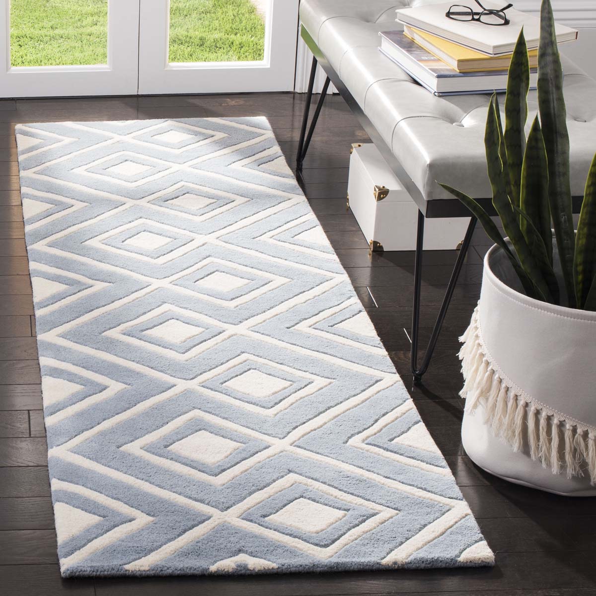 Safavieh Chatham 742 Rug, CHT742 - Blue / Ivory