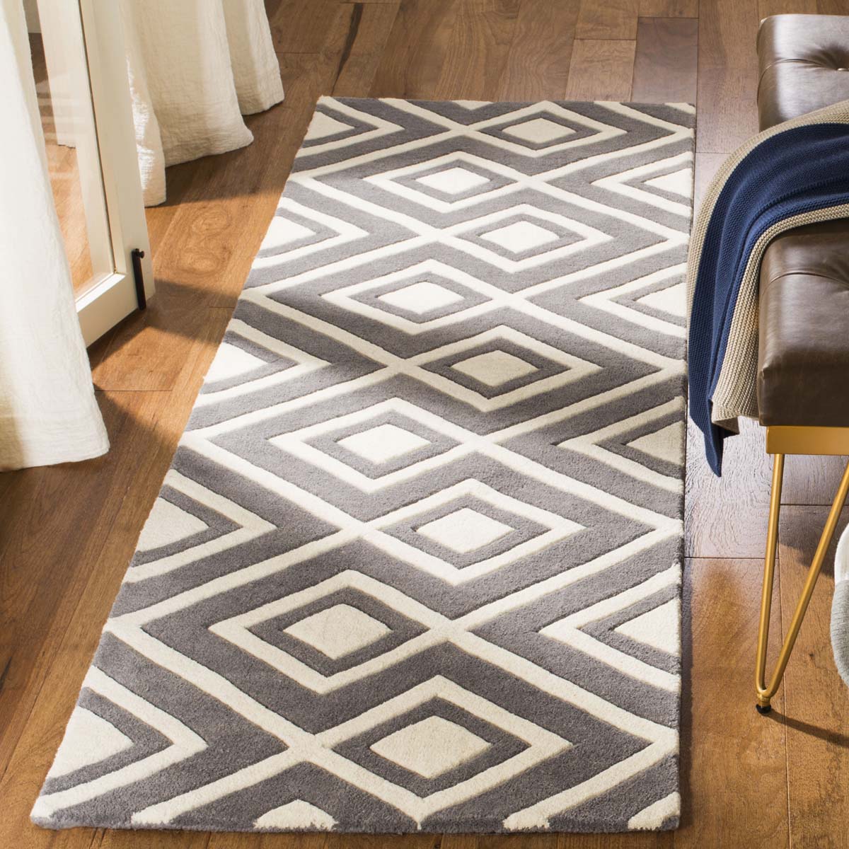 Safavieh Chatham 742 Rug, CHT742 - Dark Grey / Ivory