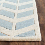 Safavieh Chatham 746 Rug, CHT746 - Blue / Ivory