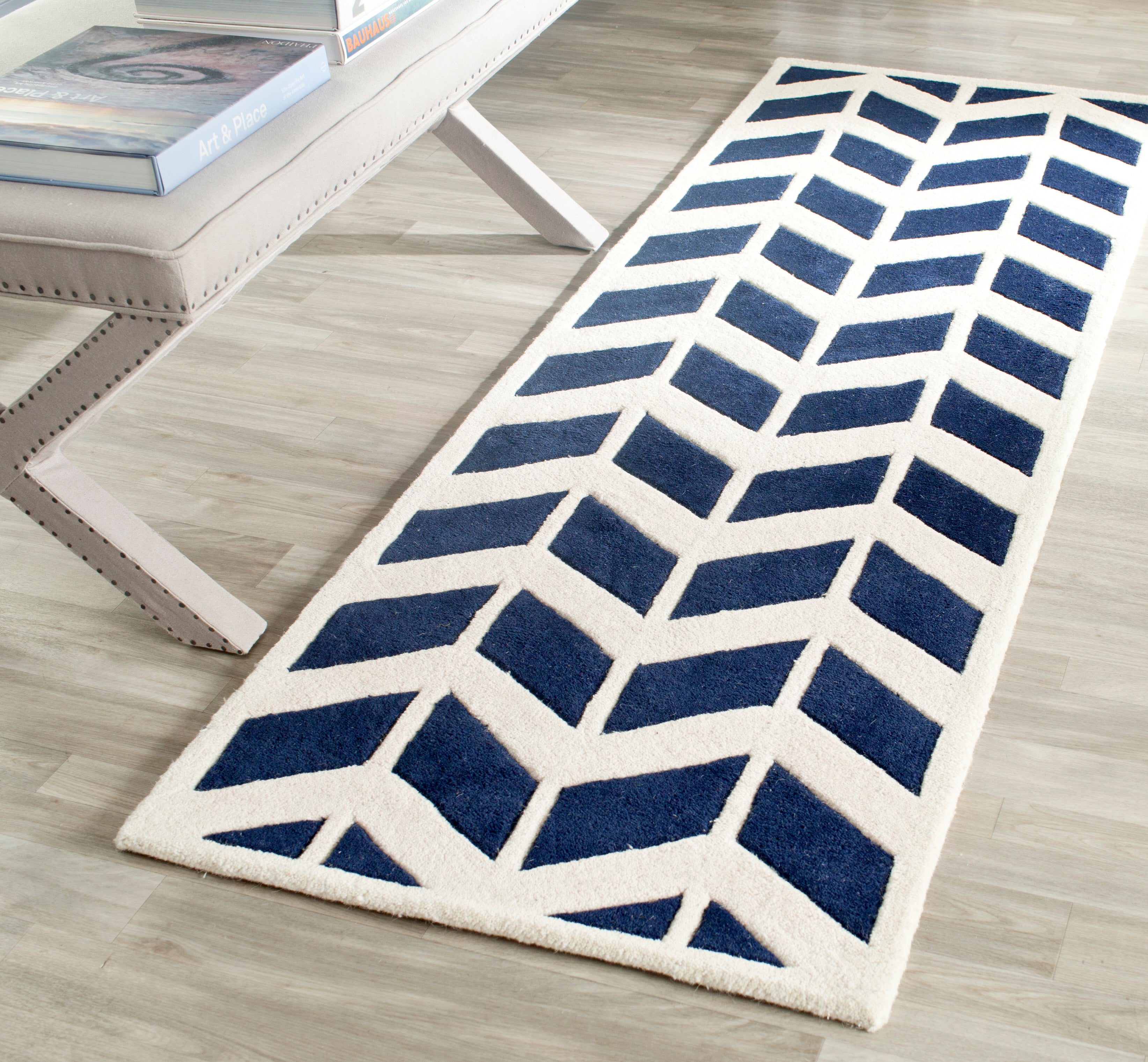 Safavieh Chatham 746 Rug, CHT746 - Dark Blue / Ivory