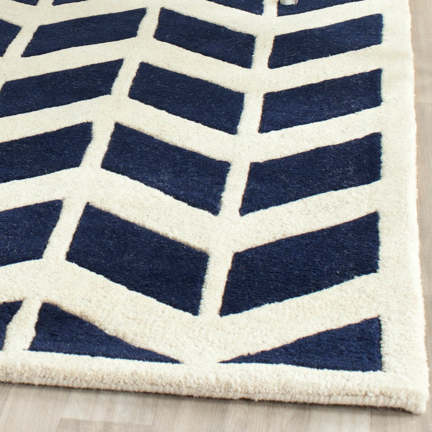 Safavieh Chatham 746 Rug, CHT746 - Dark Blue / Ivory