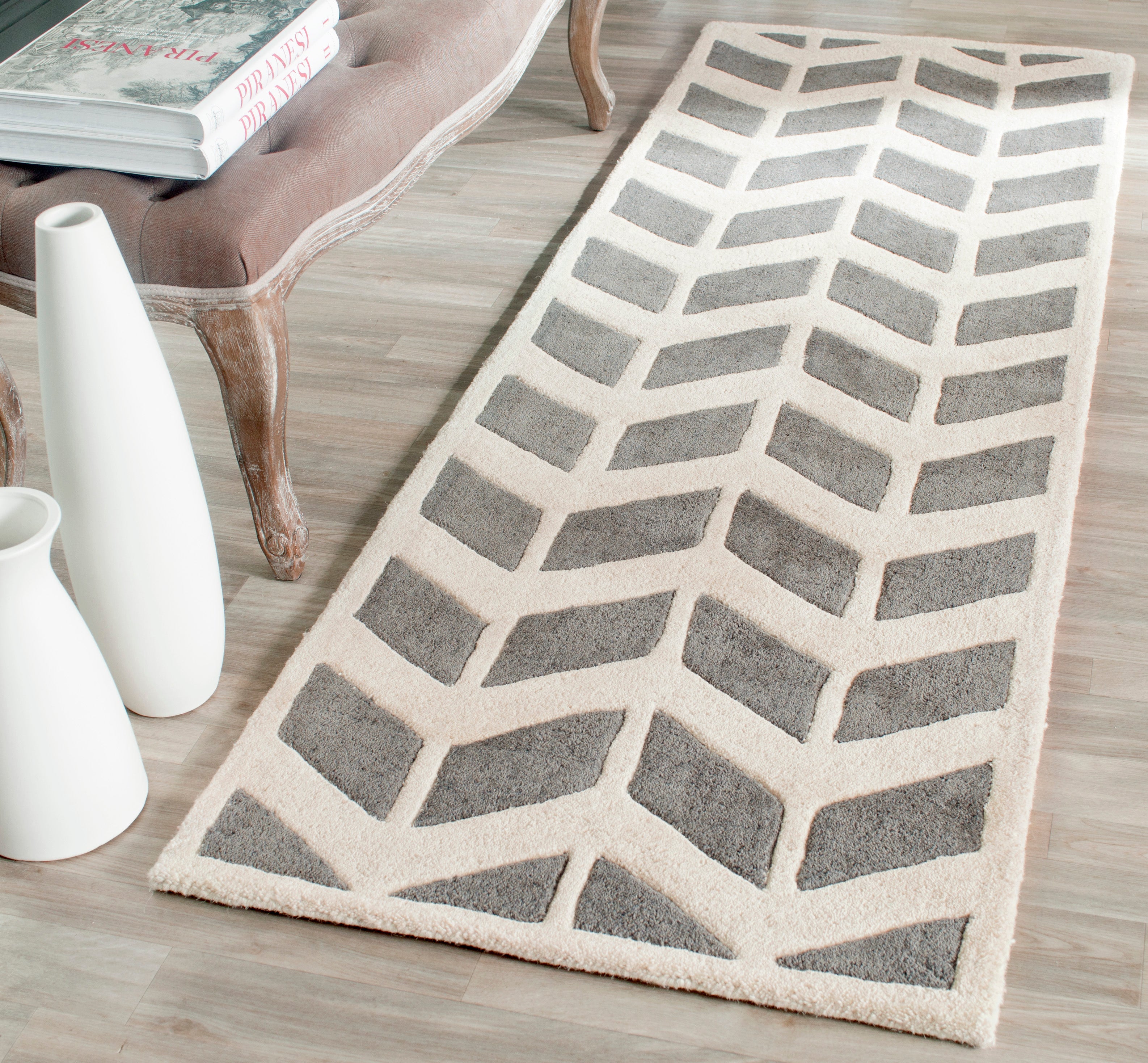 Safavieh Chatham 746 Rug, CHT746 - Dark Grey / Ivory