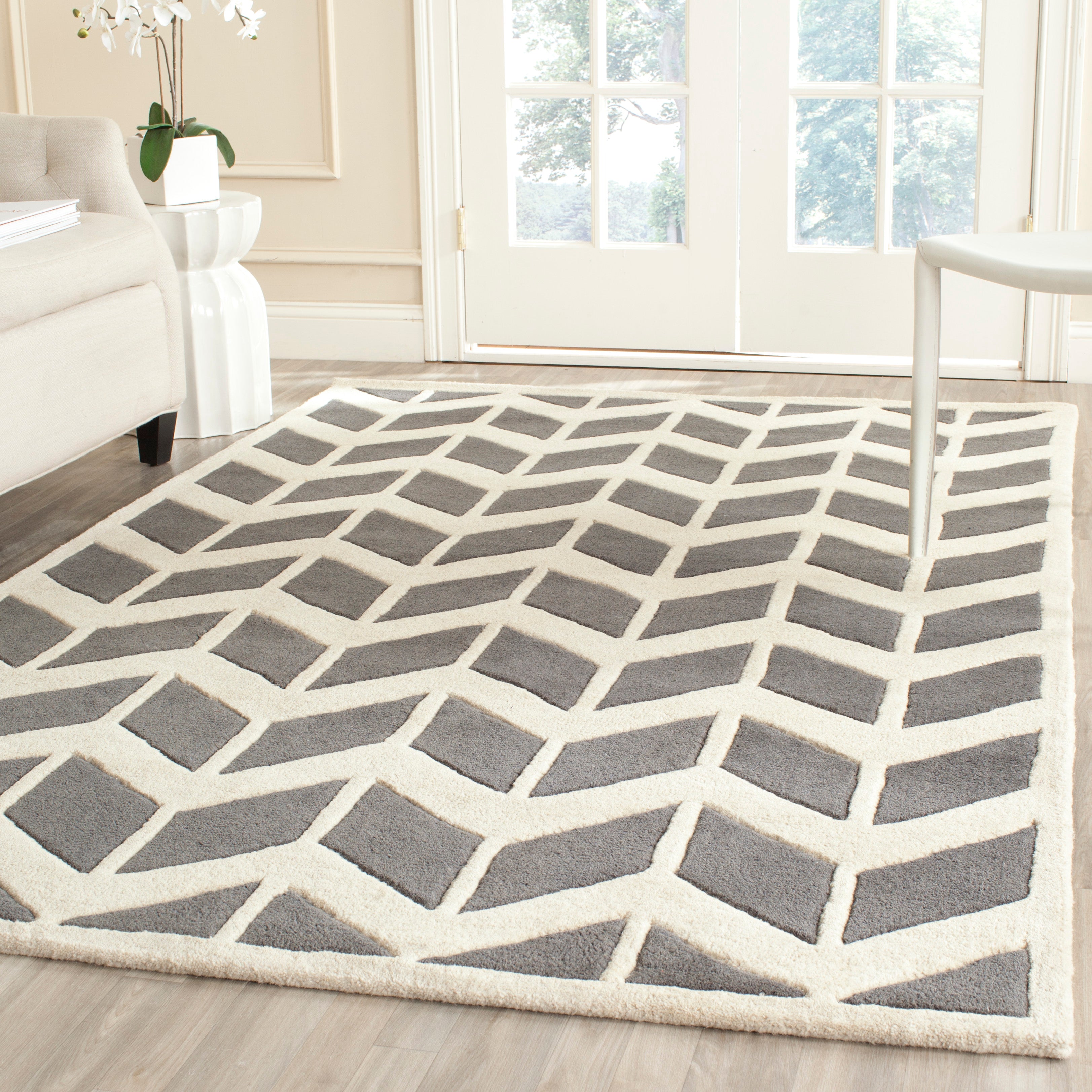 Safavieh Chatham 746 Rug, CHT746 - Dark Grey / Ivory