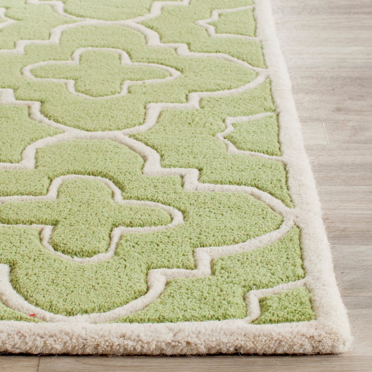 Safavieh Chatham 750 Rug, CHT750 - Green / Ivory