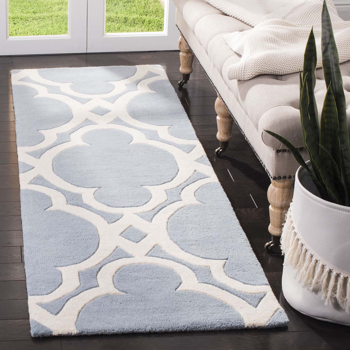 Safavieh Chatham 762 Rug, CHT762 - Blue / Ivory